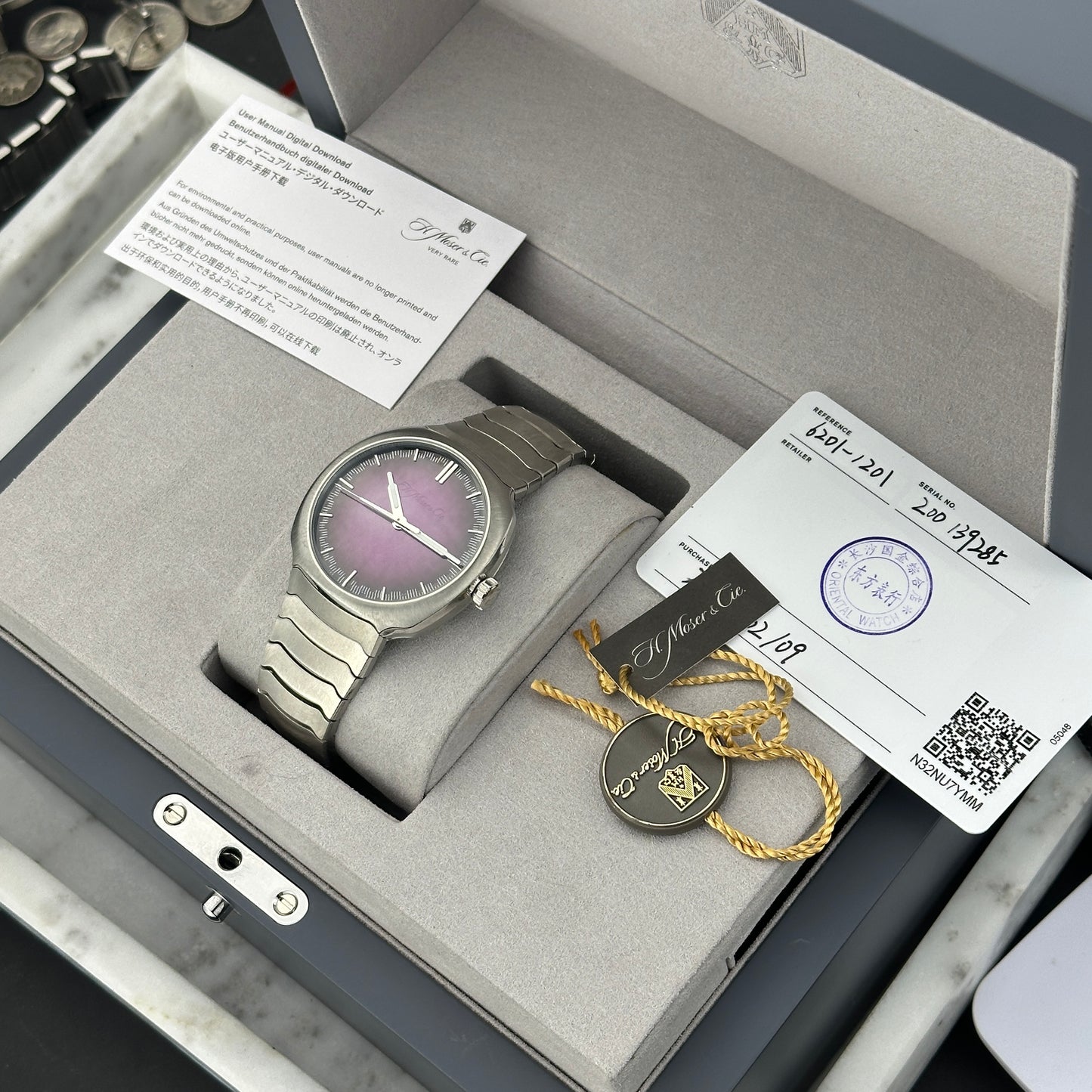 2026 H. Moser & Cie Streamliner Purple Haze | 6201-1201 | Full Set