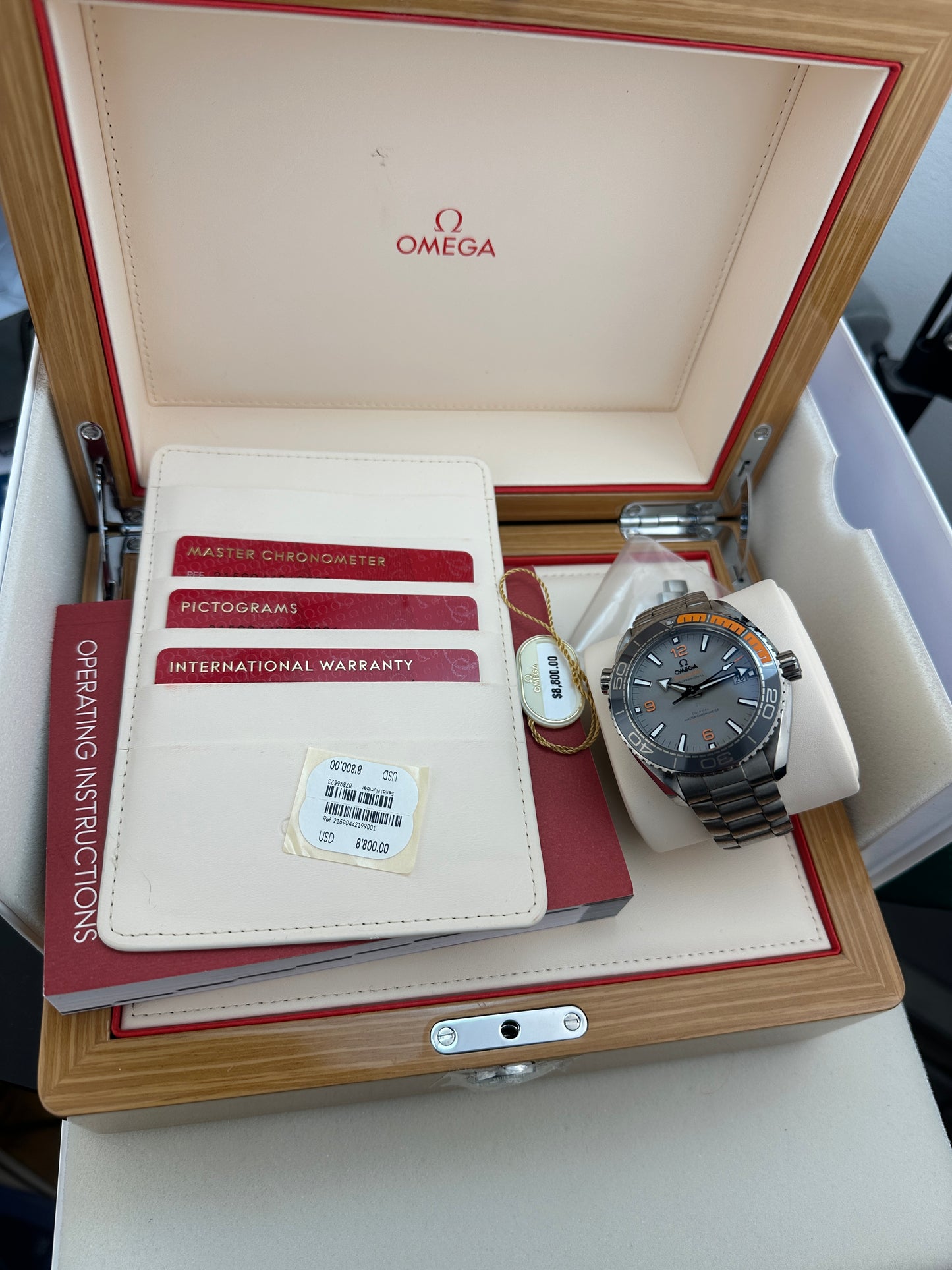 Omega Seamaster Planet Ocean 600M Titanium | 215.90.44.21.99.001 | Full Set