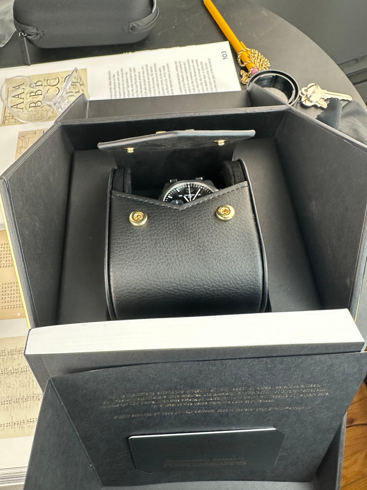 2022 Girard-Perregaux Laureato Chronograph