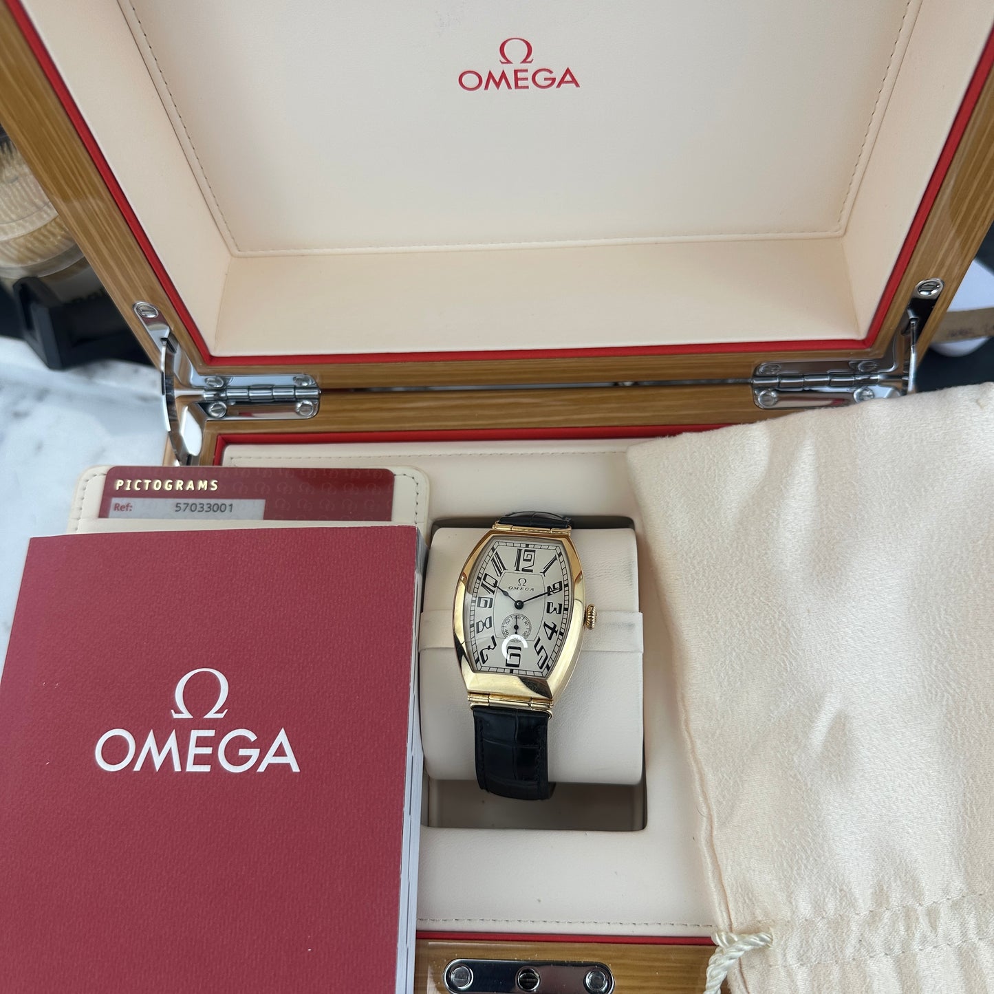 Omega Museum Petrograd 1915 | 5703.30.01 | Box & Pictogram Card