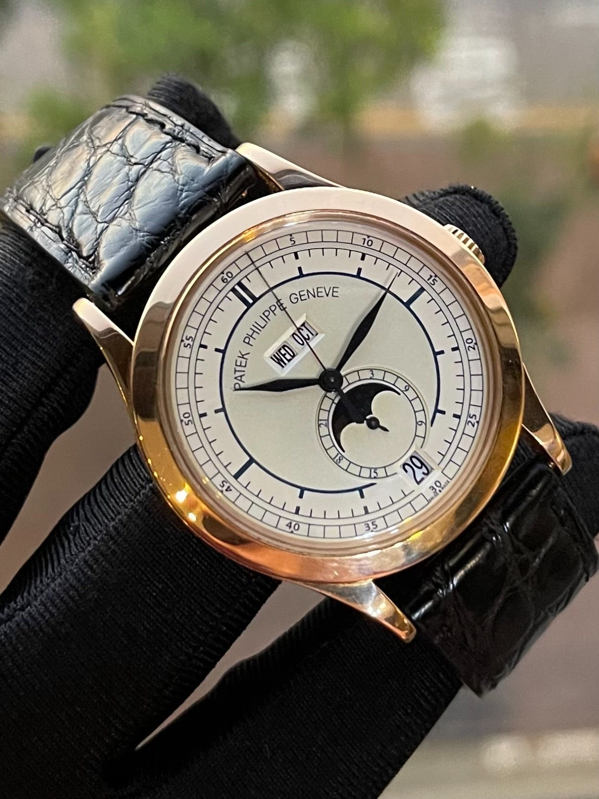 2000's Patek Philippe Annual Calendar | 5396R