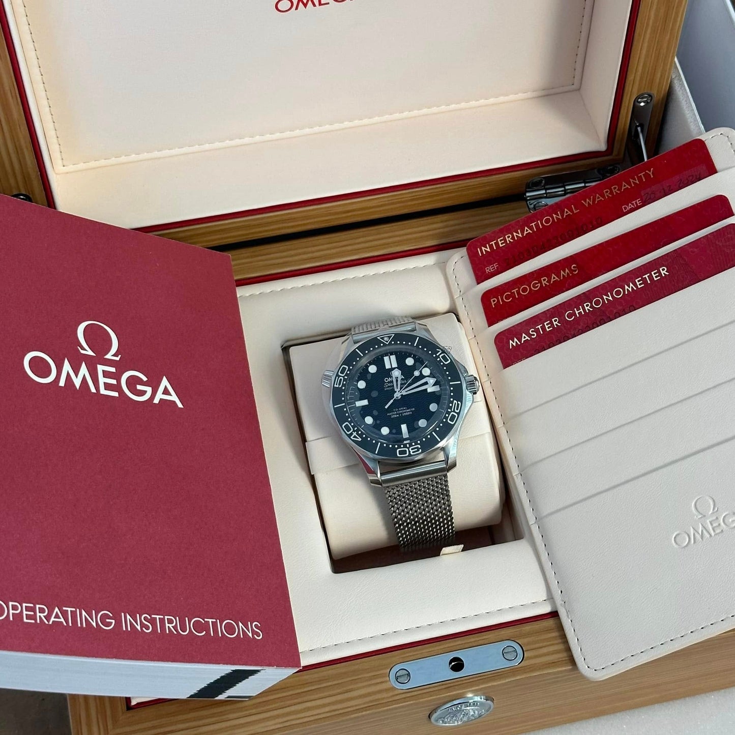 2024 Omega Seamaster Diver 300M Ref. 210.30.42.20.01.010