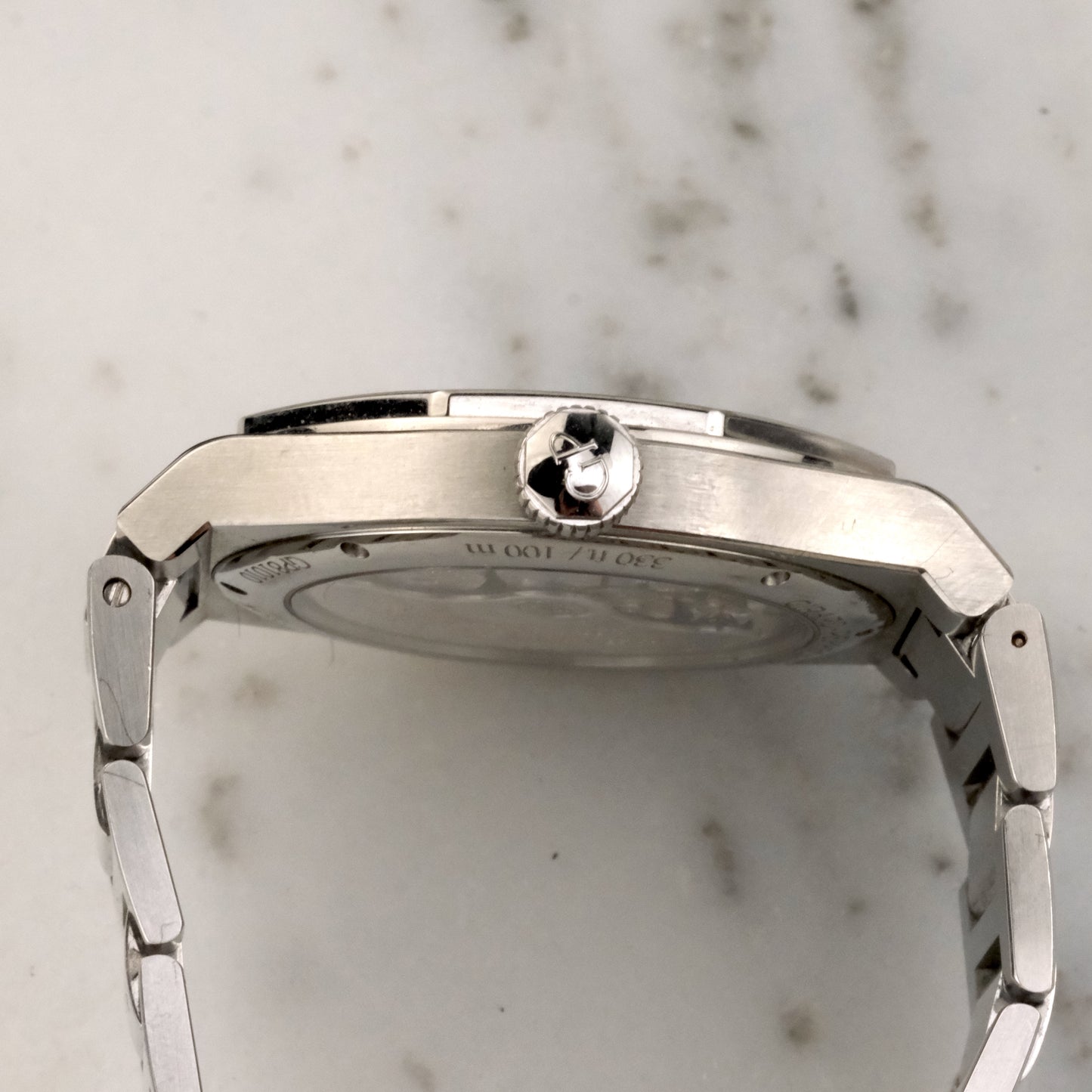 2024 Girard-Perregaux Laureato | 81010-11-431-11A | Full Set