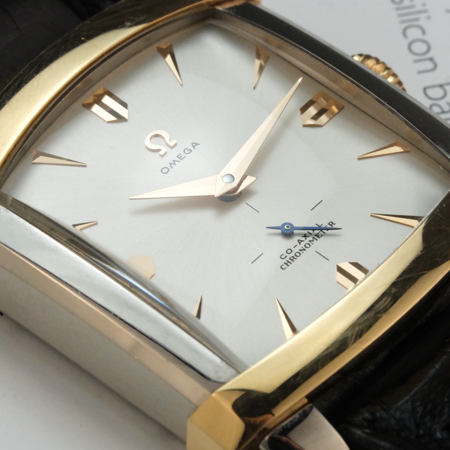 1952 Omega Museum Specialties Tonneau Renversé Ref 5705.30.01