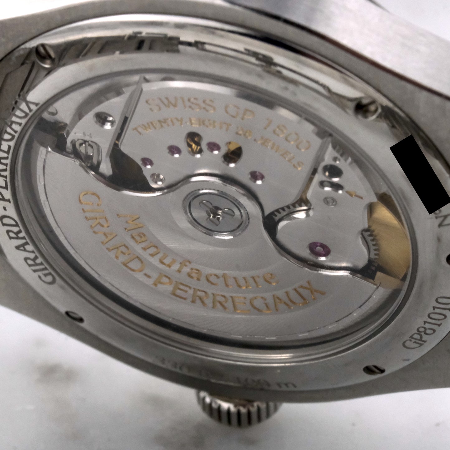 2024 Girard-Perregaux Laureato | 81010-11-431-11A | Full Set