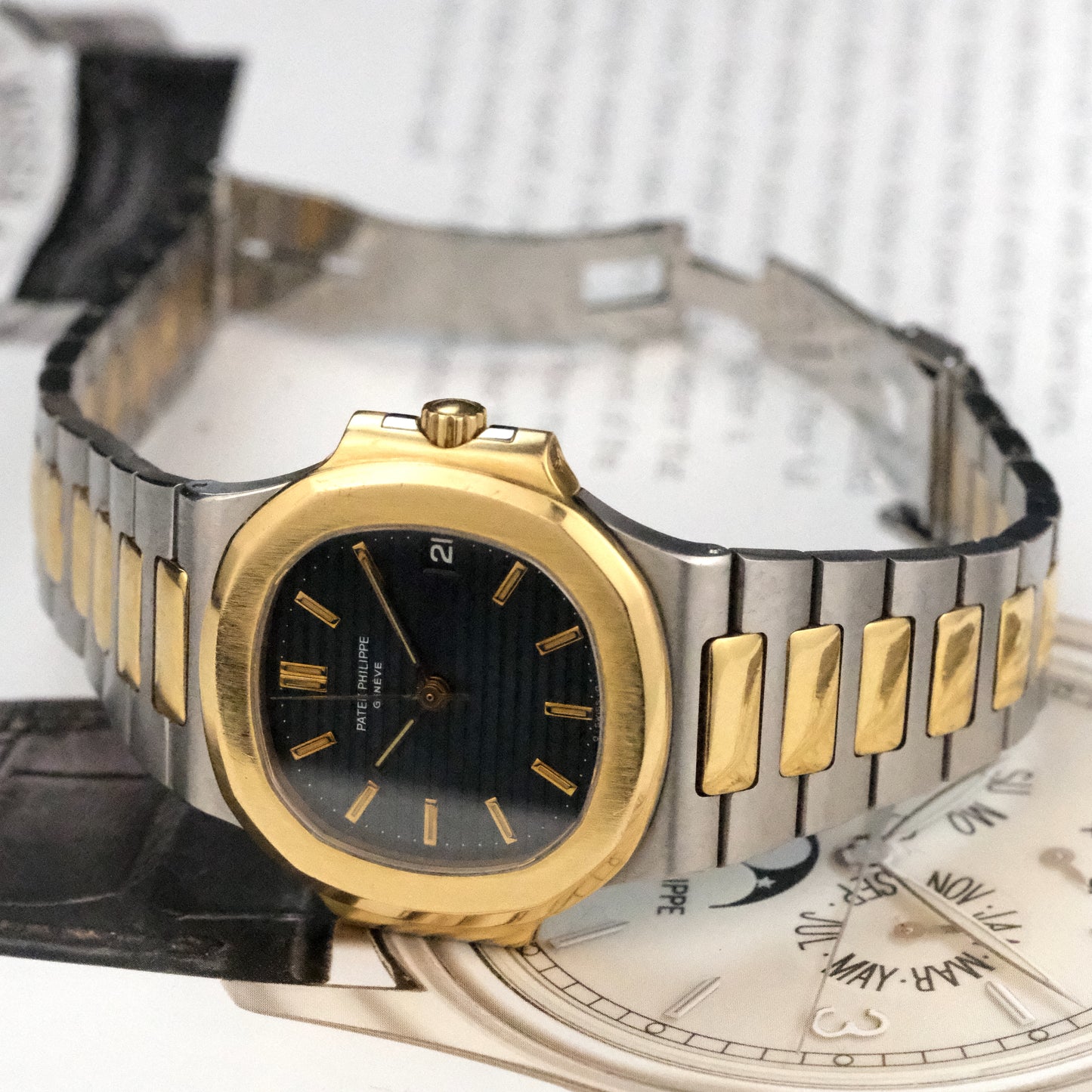 1986 Patek Phillipe Nautilus 3800/001 Full Set