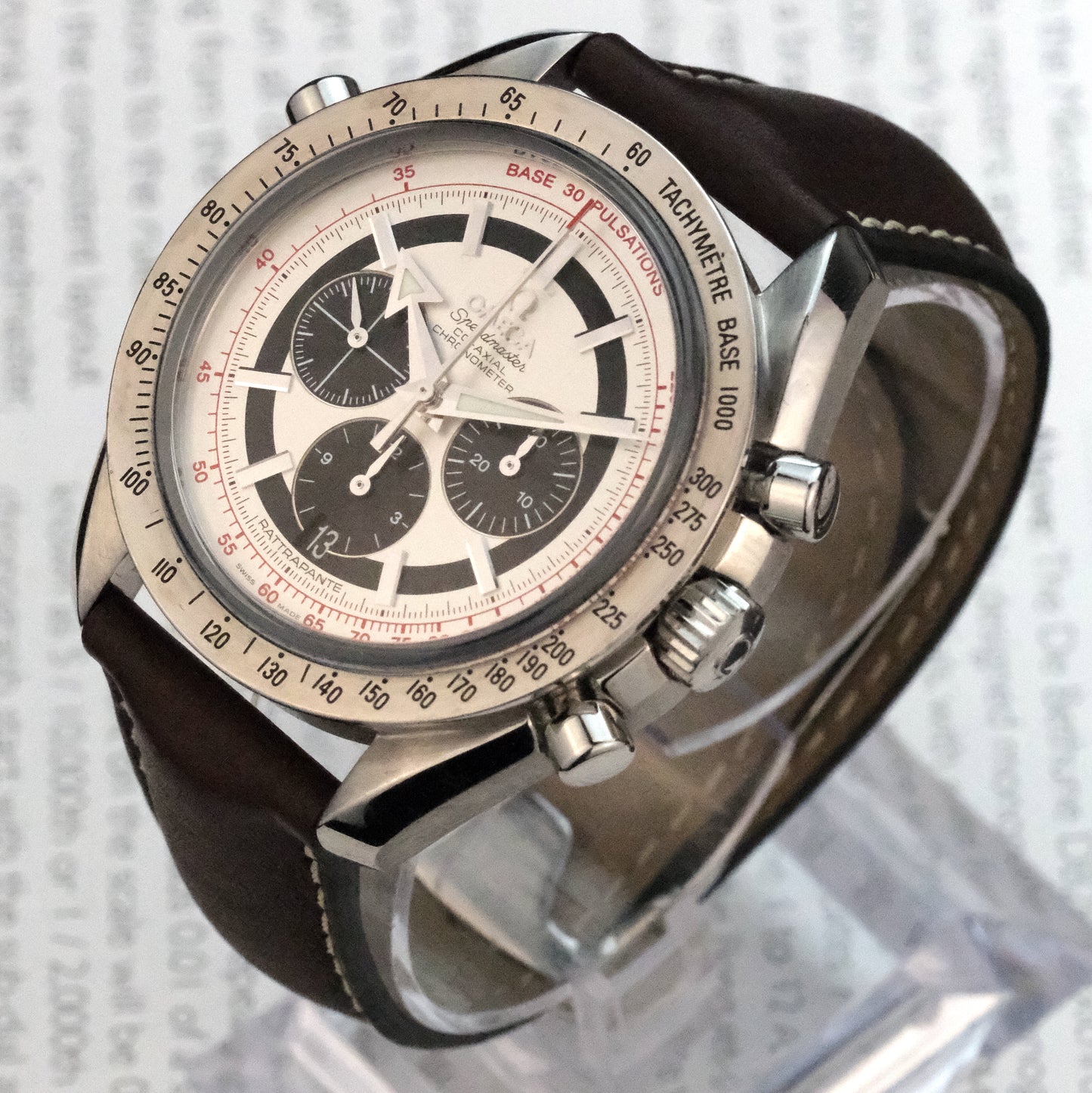 Omega Speedmaster Broad Arrow Rattrapante Chronograph 3882.31.37 with box and cards