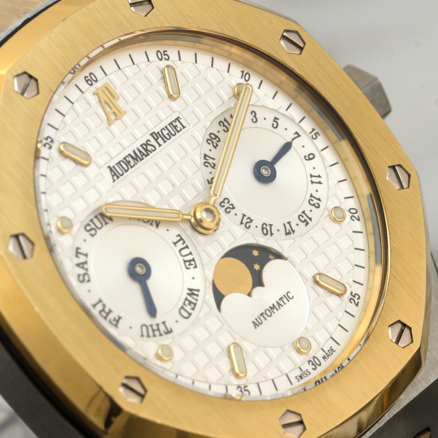 Mid 2000's Audemars Piguet Royal Oak Day-Date Moonphase "Owl" | 25594SA