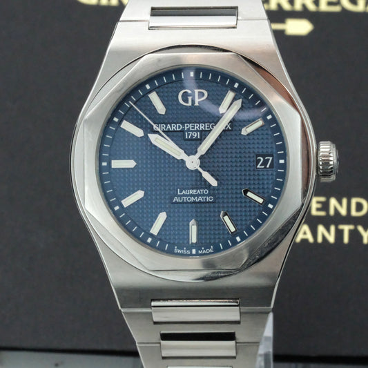 2022 Girard-Perregaux Laureato | 81010-11-431-11A | Full Set