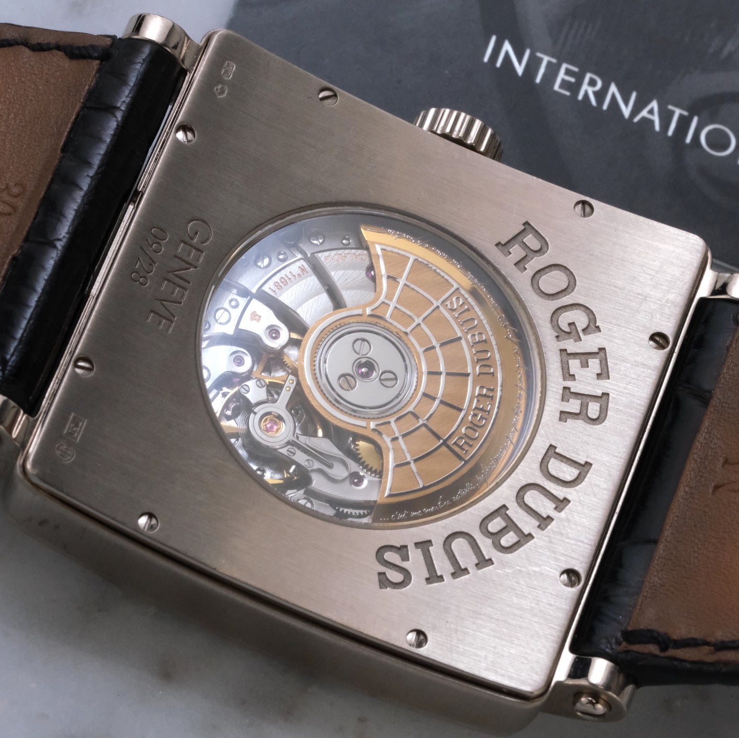 Roger Dubuis Golden Square White Gold | G40 | Full Set