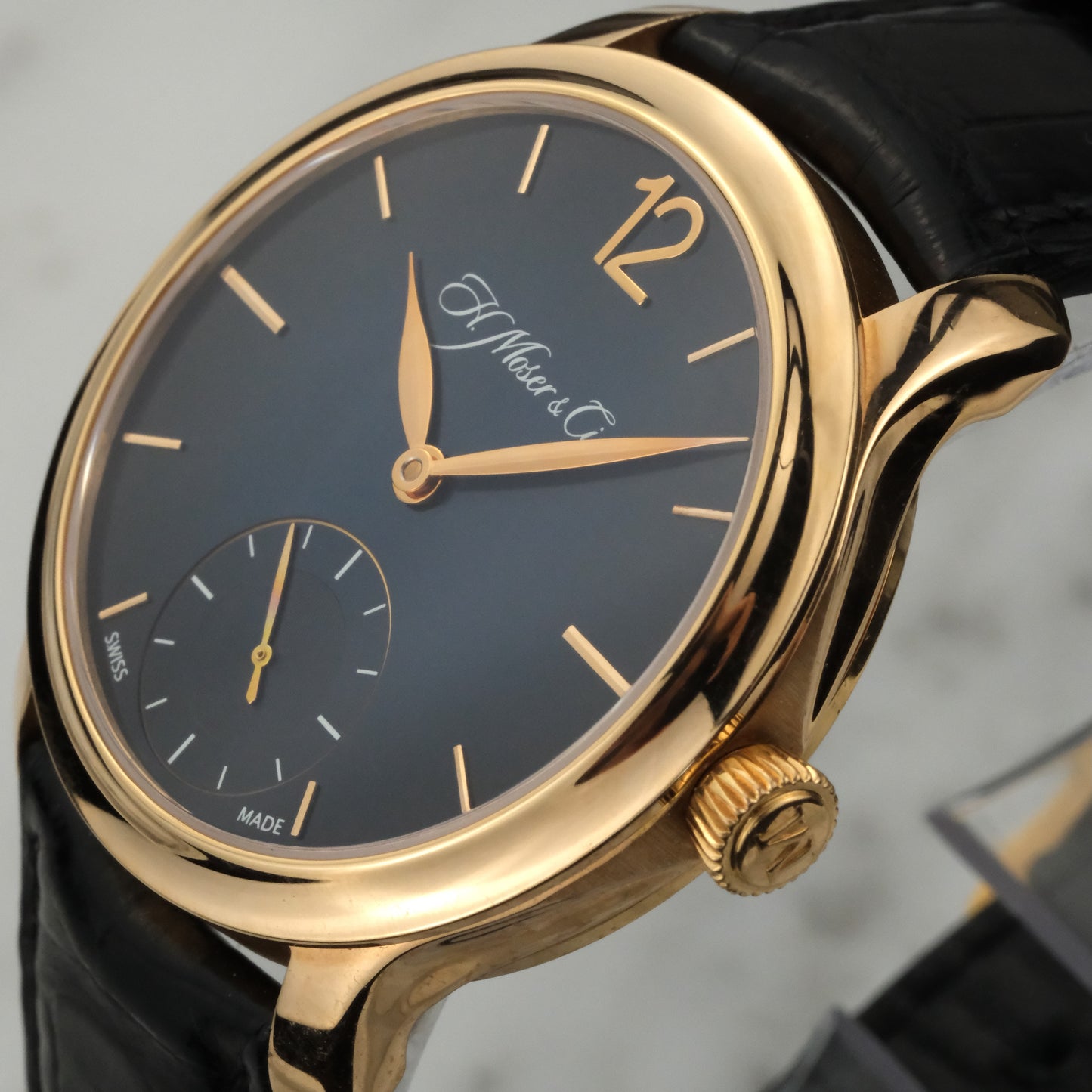 H. Moser & Cie Endeavour Small Seconds Mayu | 1321-0401