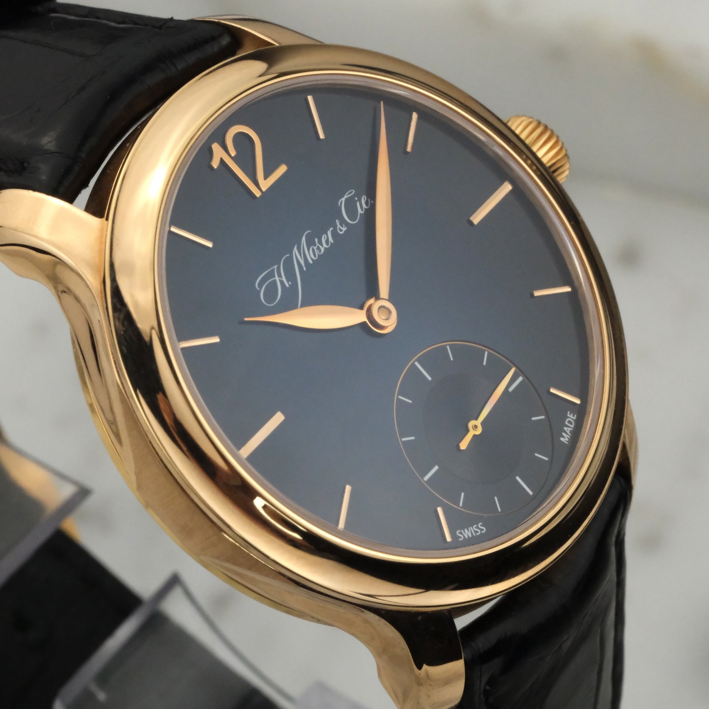 H. Moser & Cie Endeavour Small Seconds Mayu | 1321-0401