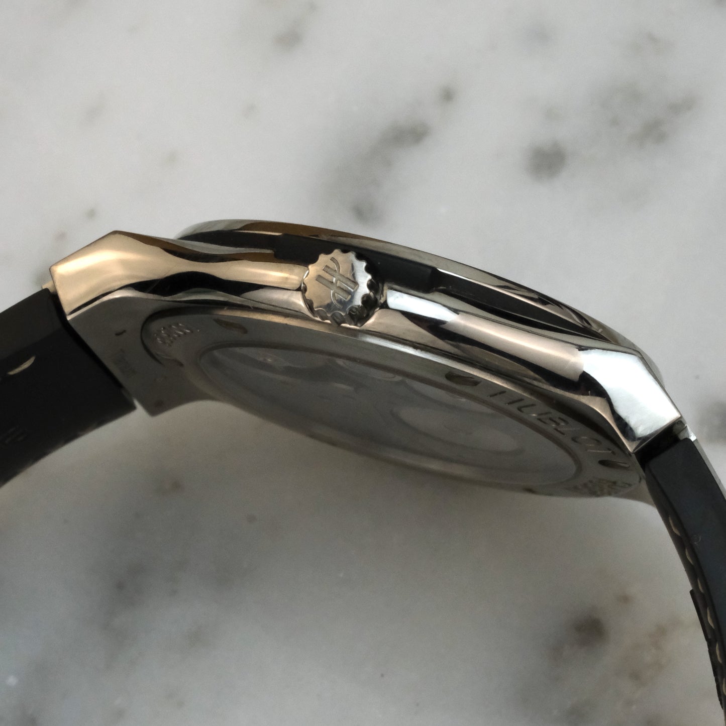 Hublot Classic Fusion Ultra Thin | 545.NX.2210.LR | with box