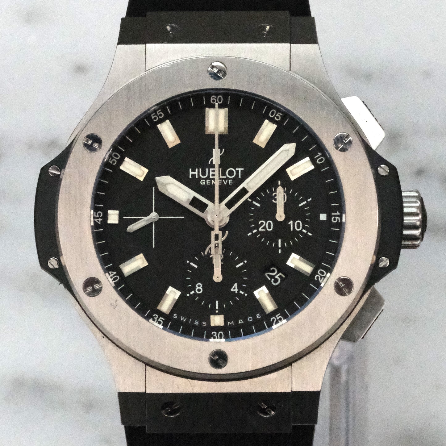 2010's Hublot Big Bang Chronograph 301.SX.1170.RX with box and 3 extra straps