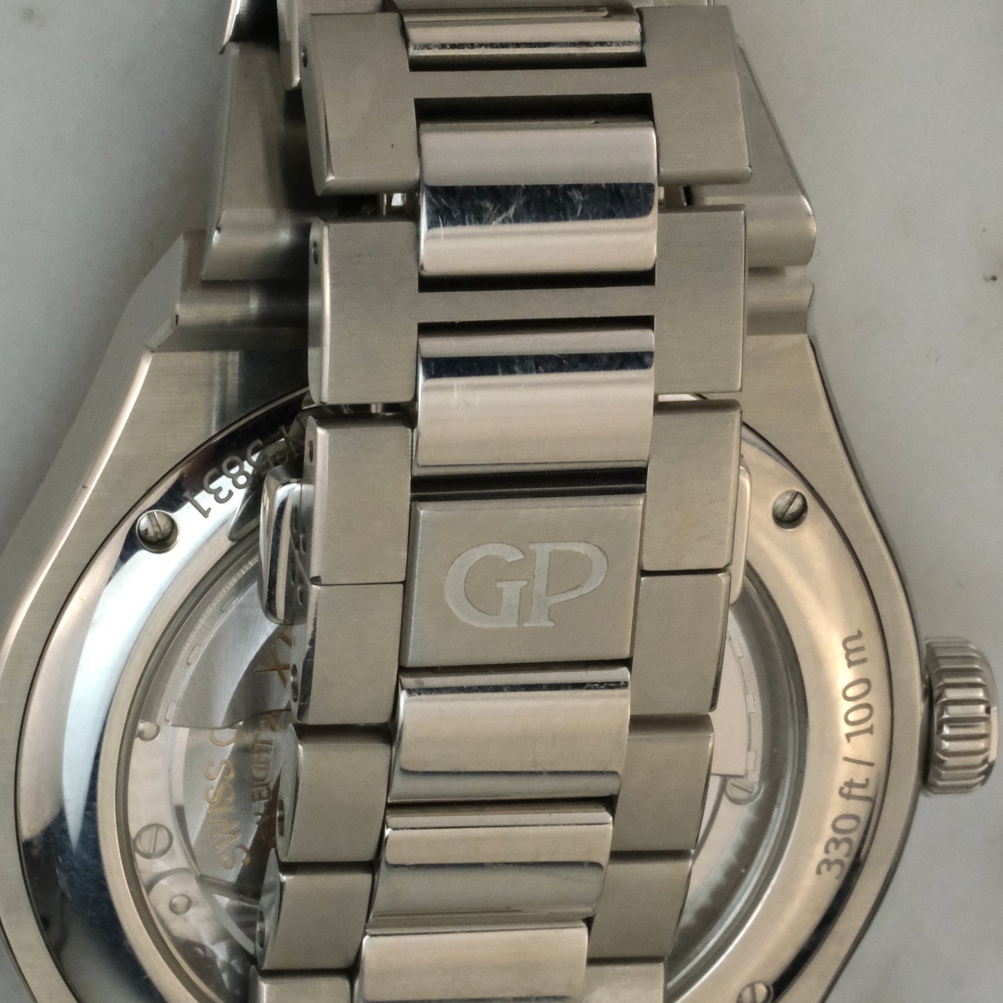 2021 Girard-Perregaux Laureato 81010-11-431-11A Full Set