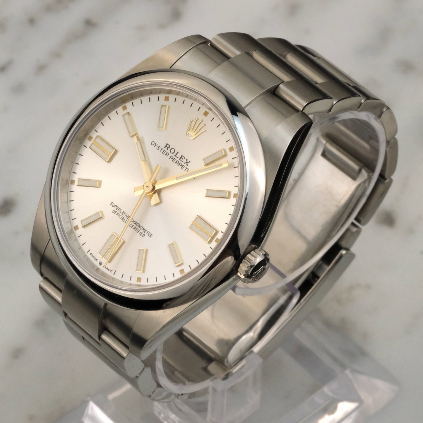 2023 Rolex Oyster Perpetual 41 | 124300 | Full kit minus 2 links