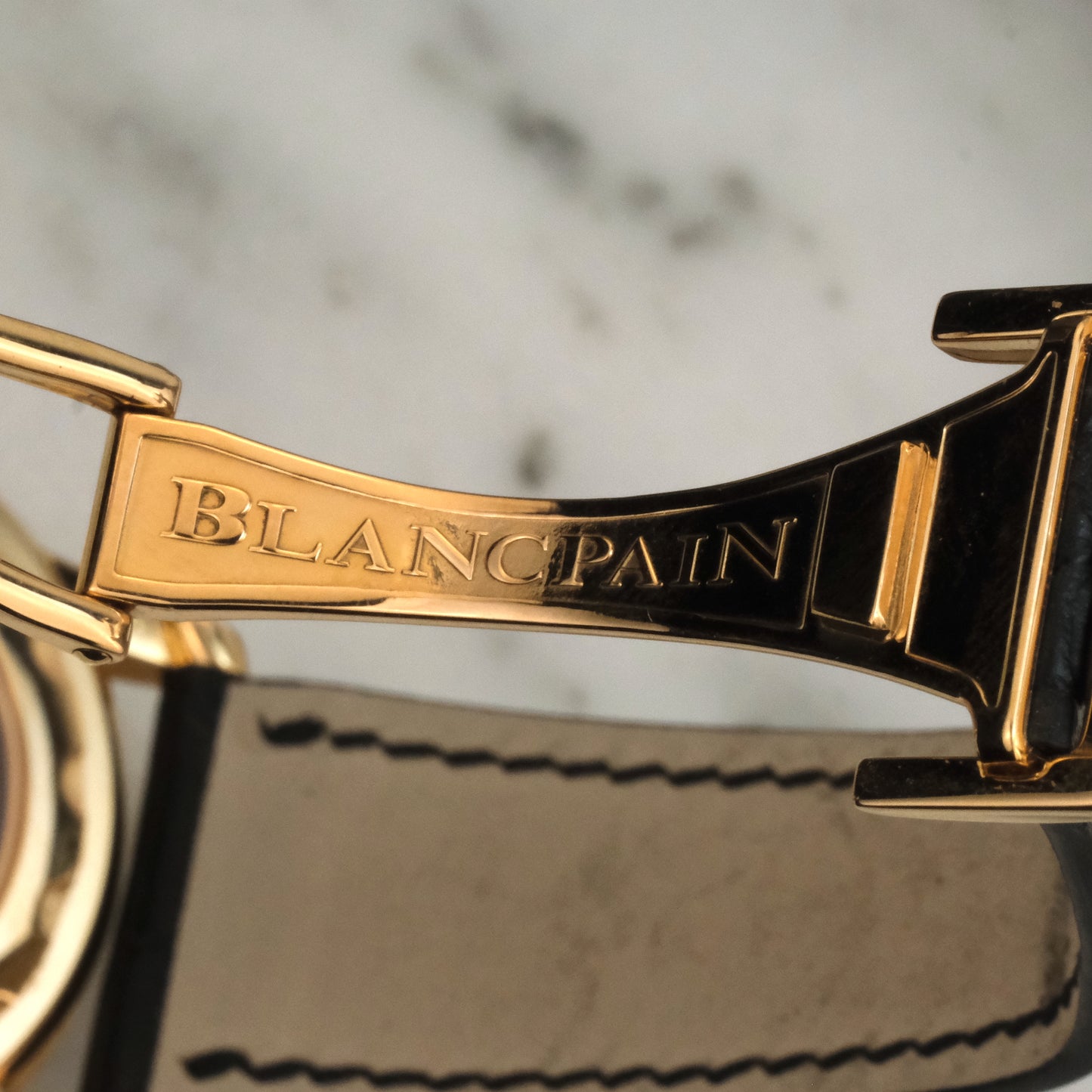 Blancpain Leman Dual Time Rose Gold 2160-3630-53B | Extra strap and manual