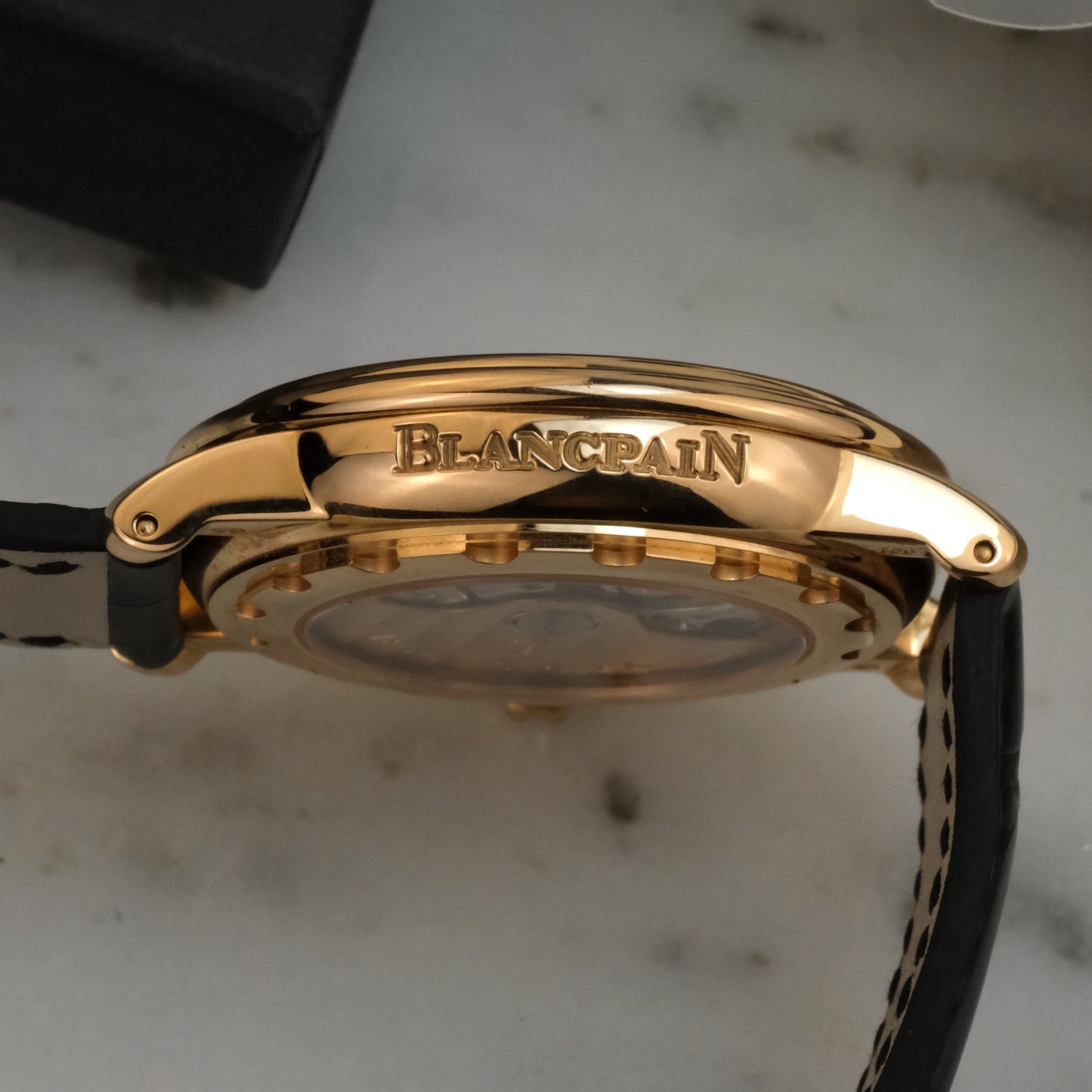 Blancpain Leman Dual Time Rose Gold 2160-3630-53B | Extra strap and manual