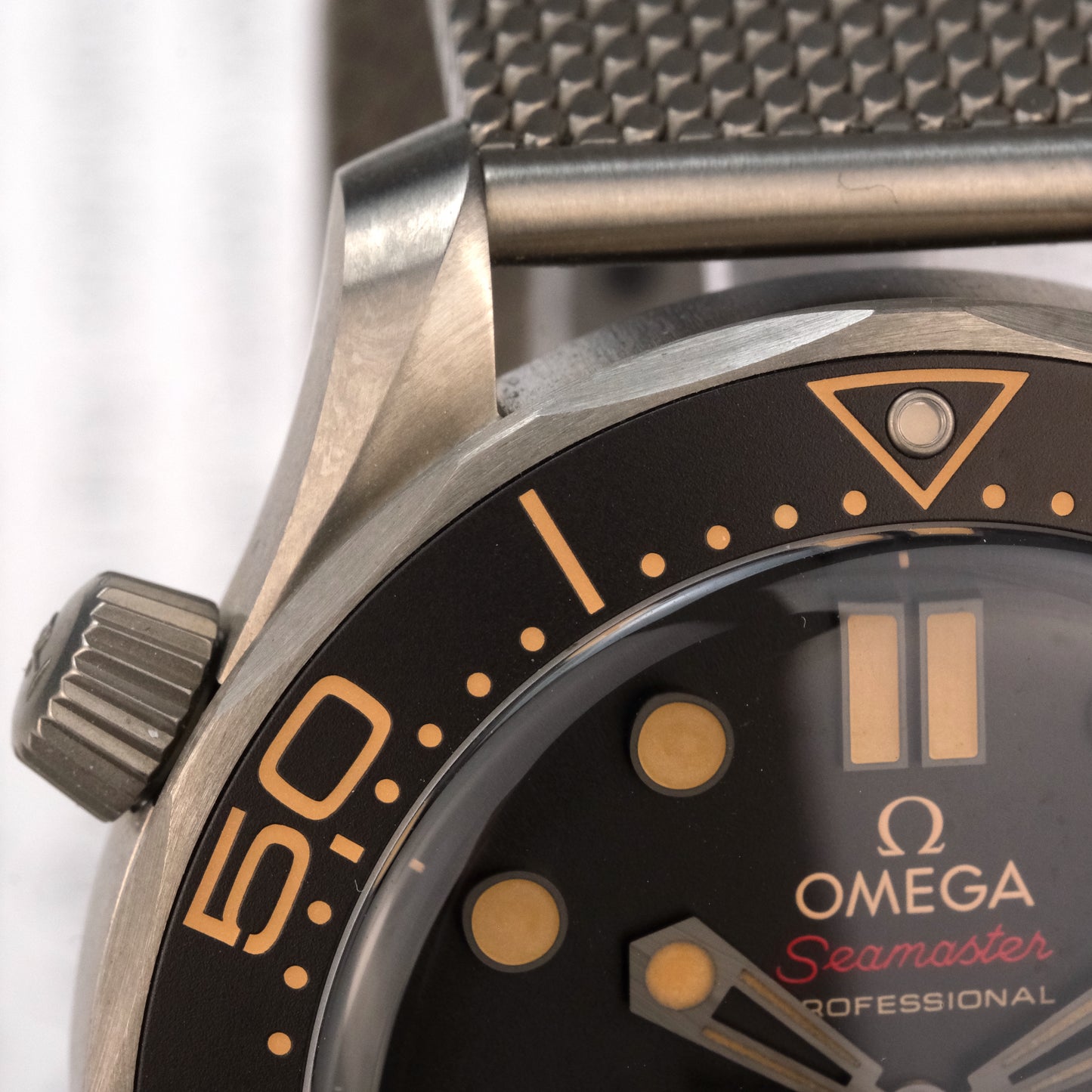 2020 Omega Seamaster No Time To Die 210.90.42.20.01.001, full set