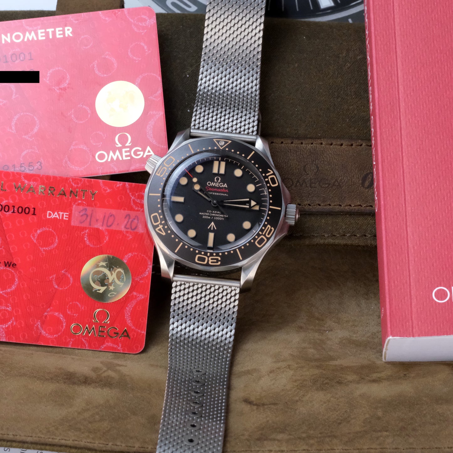 2020 Omega Seamaster No Time To Die 210.90.42.20.01.001, full set