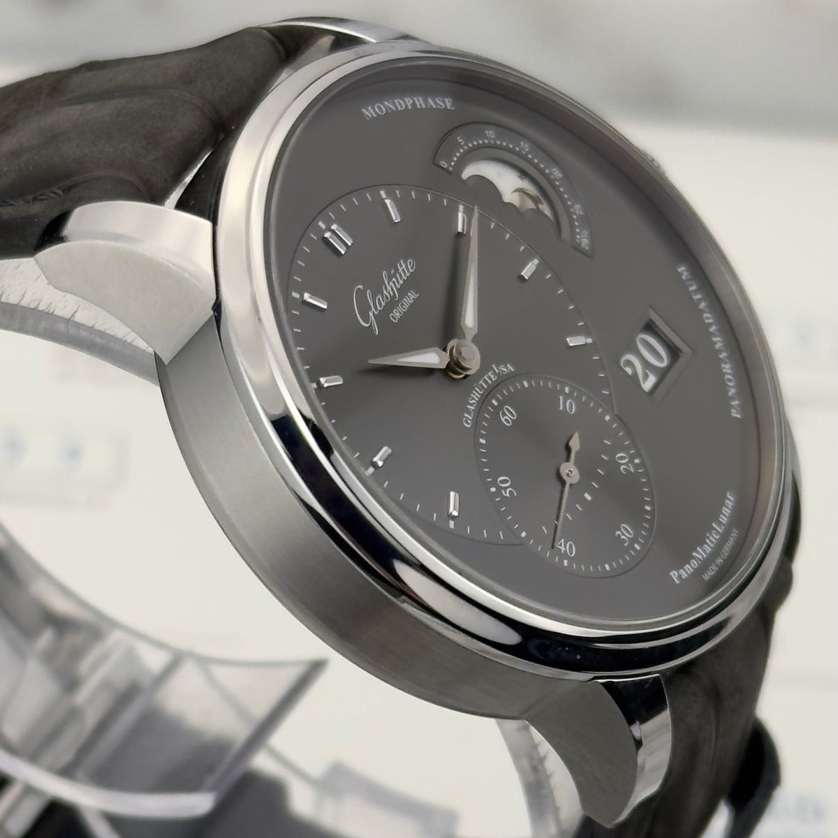 Glashütte Original PanomaticLunar Grey | 1-90-02-43-32-62 | Box & Papers