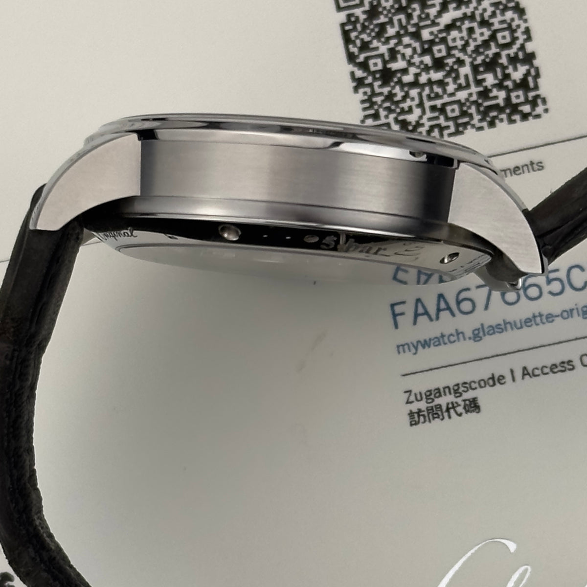 Glashütte Original PanomaticLunar Grey | 1-90-02-43-32-62 | Box & Papers