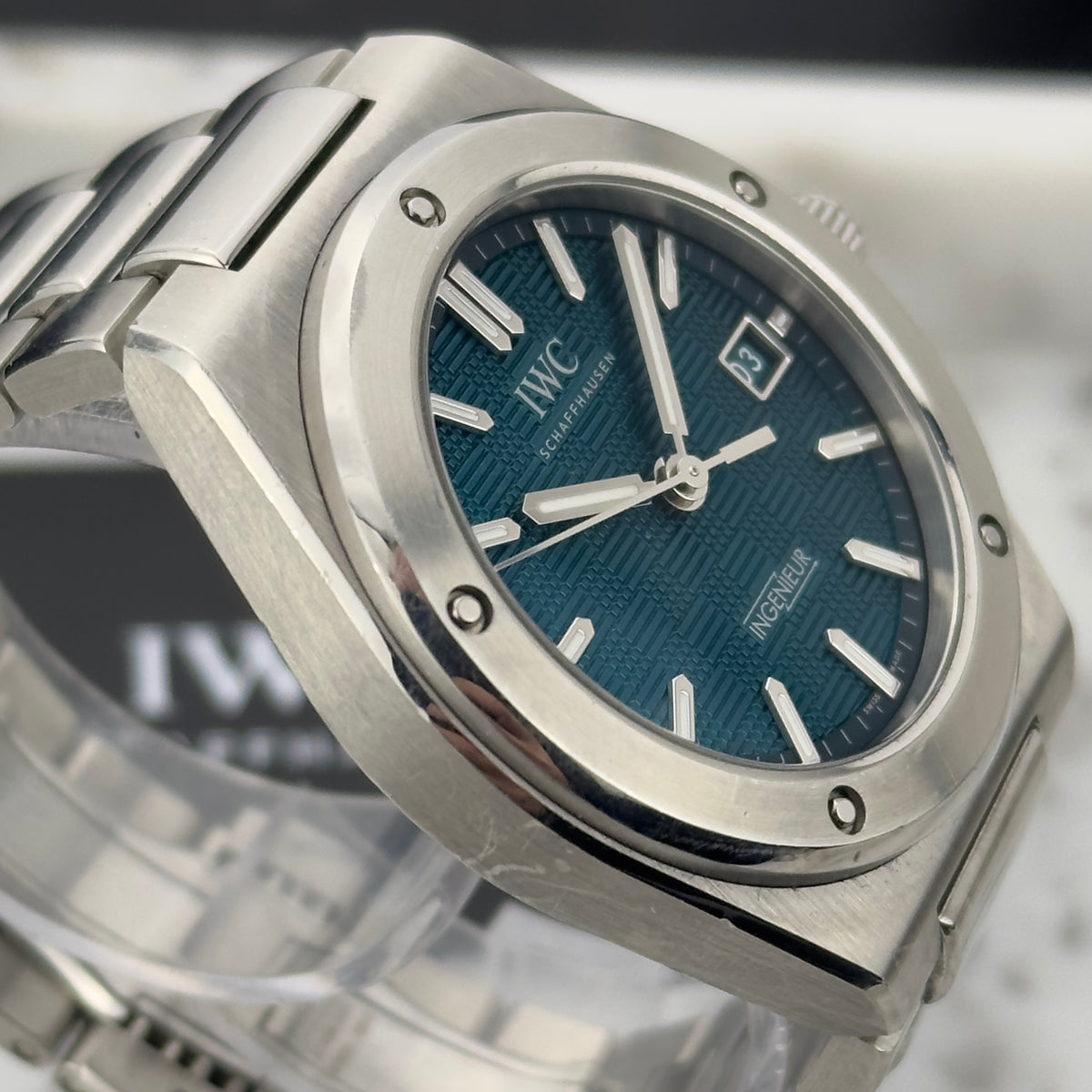 IWC Ingenieur Aqua Dial | IW328903 | Box & Papers
