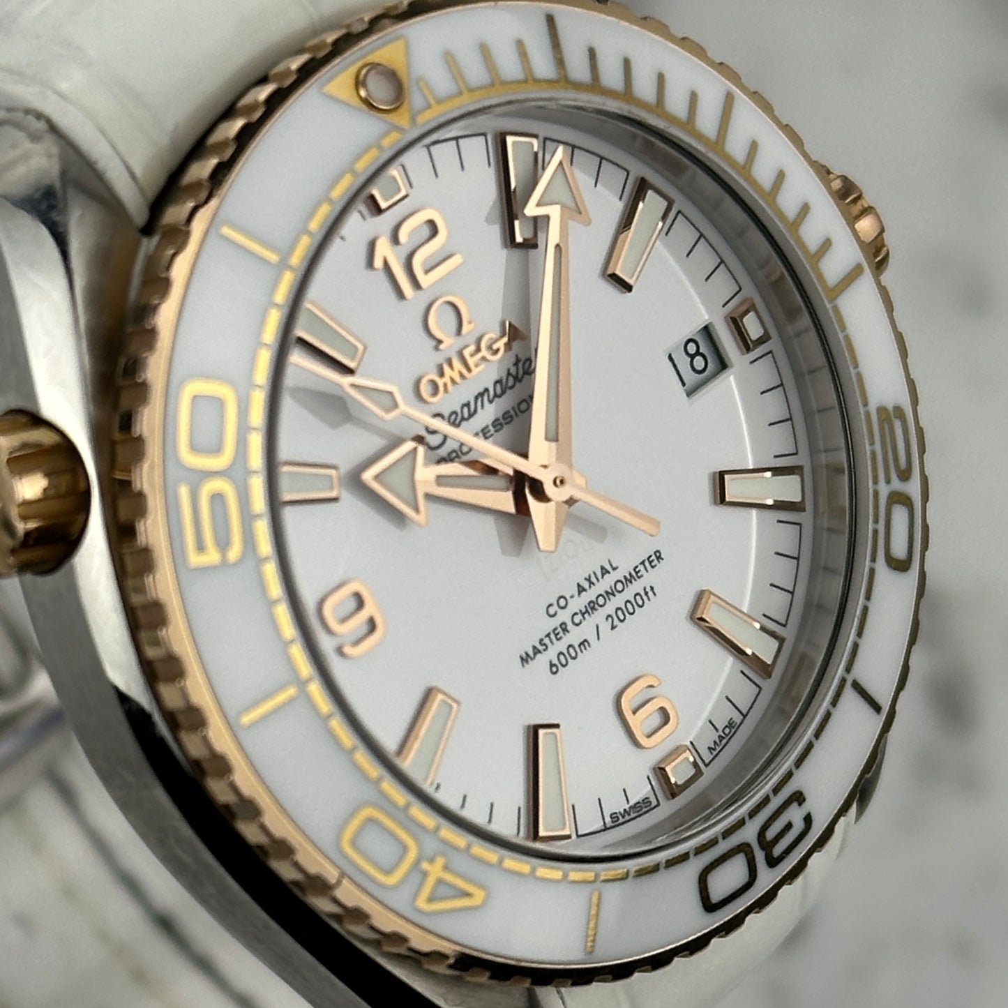 Omega Seamaster Planet Ocean 600M | 215.23.40.20.04.001