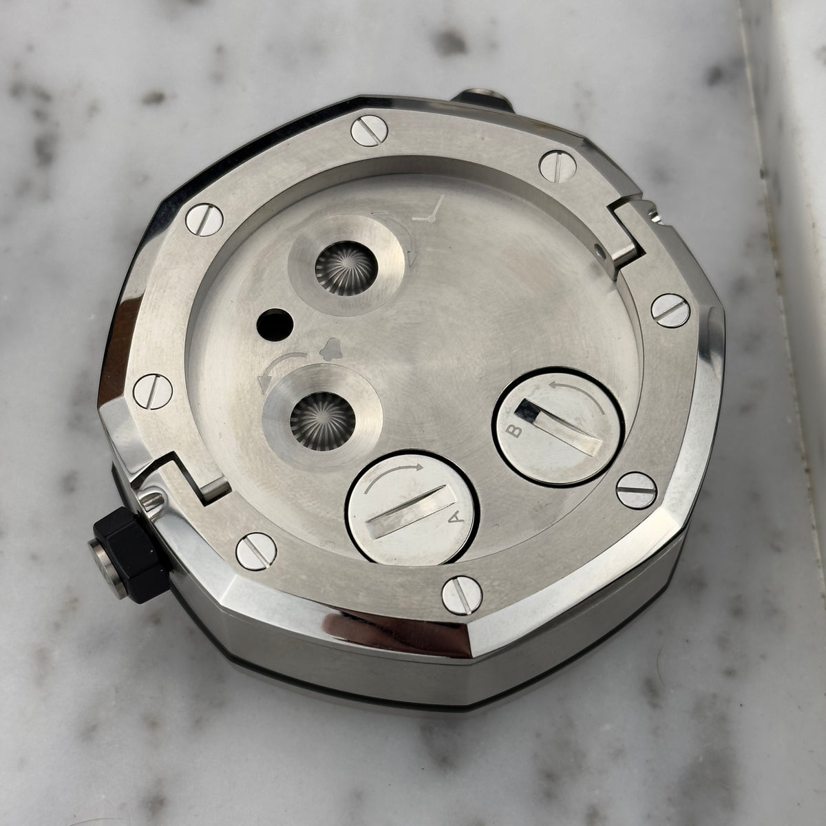 Audemars Piguet Royal Oak Offshore Desk Clock | MG.CD.AC.AP0100.011.16