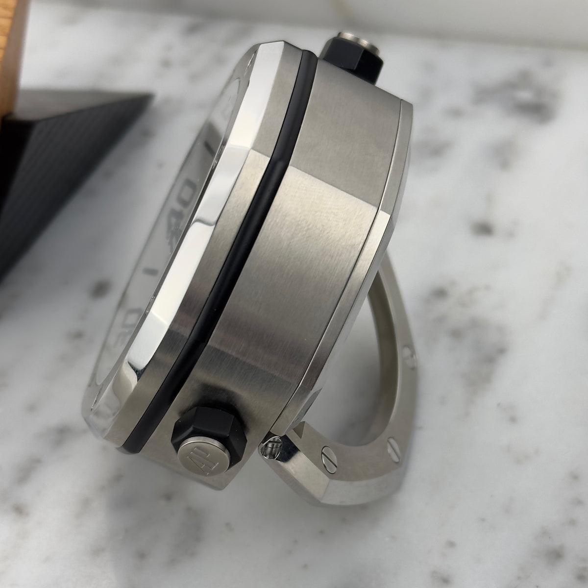 Audemars Piguet Royal Oak Offshore Desk Clock | MG.CD.AC.AP0100.011.16