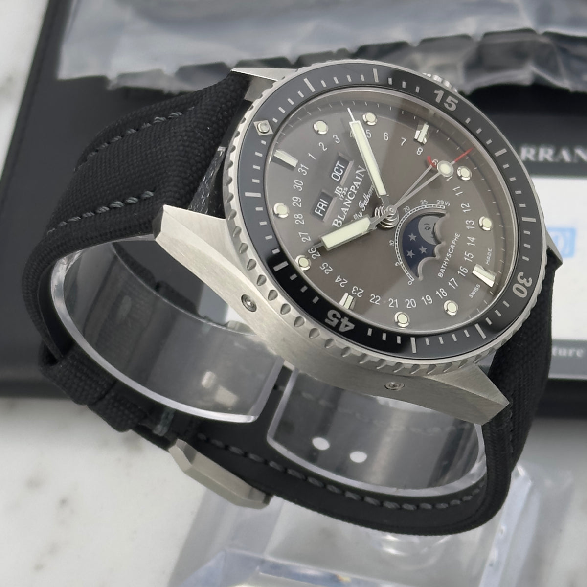 2023 Blancpain Fifty Fathoms Bathyscaphe Quantième Complet Phases de Lune | 5054-1110-B52A | Box & Papers