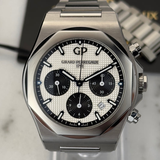 2021 Girard-Perregaux Laureato Chronograph | 81020-11-131-11A | Box & Papers