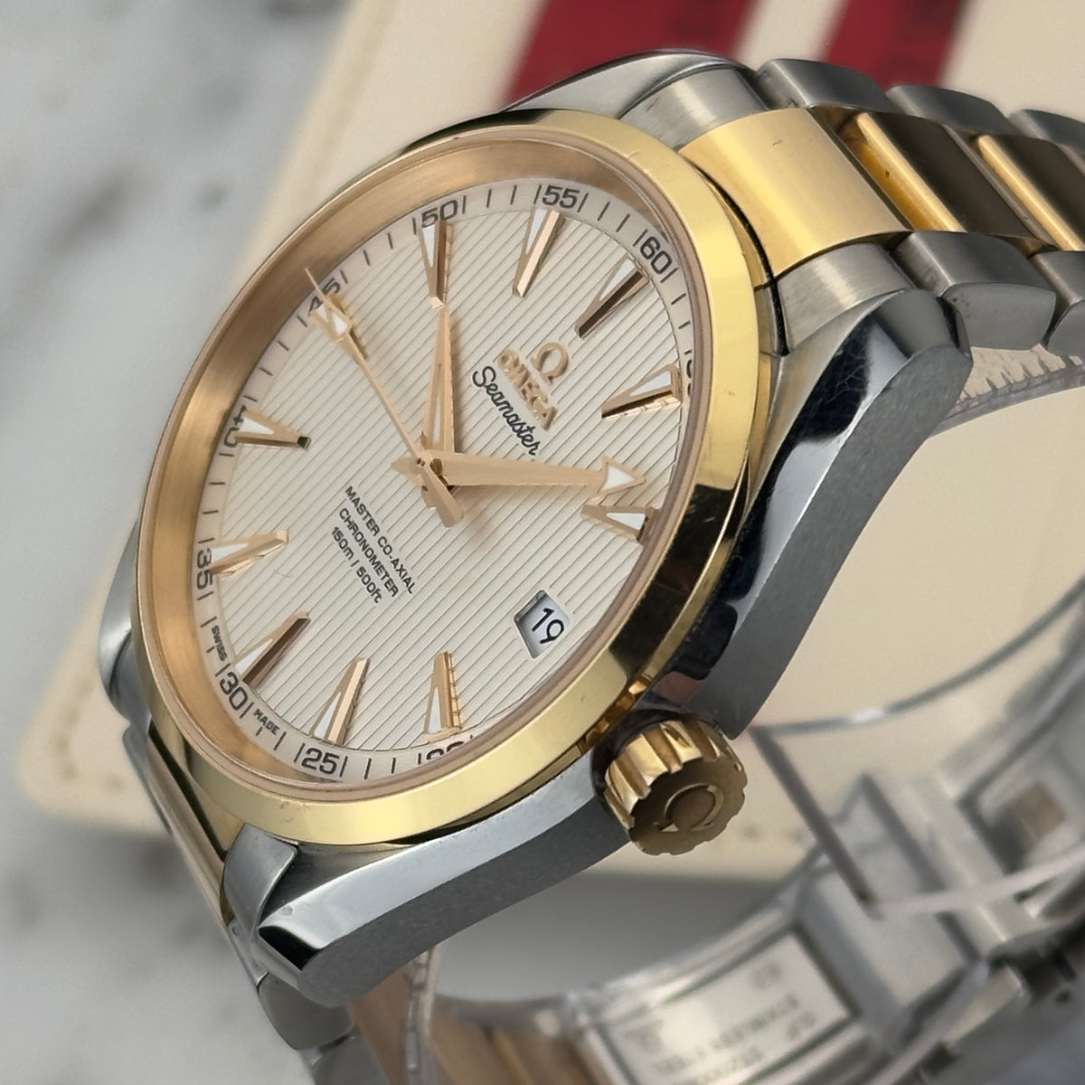 Omega Seamaster Aqua Terra 150M Master Co-Axial Steel/Gold | 231.20.39.21.02.002 | Papers