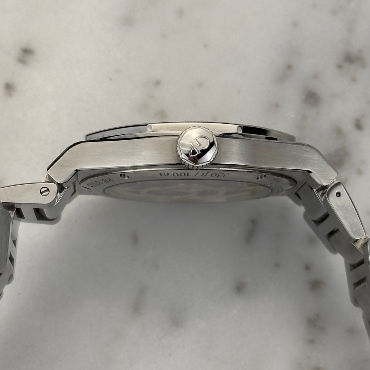 Girard-Perregaux Laureato Skeleton | 81015-11-001-11A