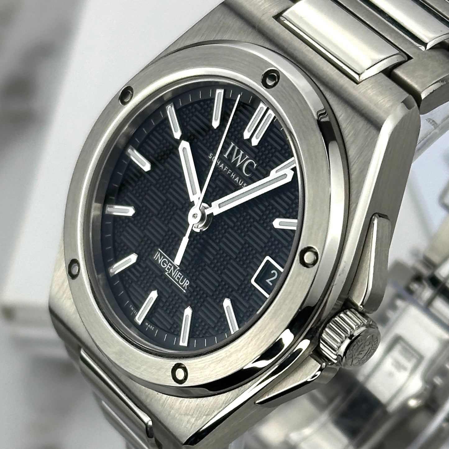 2025 IWC Ingenieur Black Dial 35 | IW324906 | Full Set