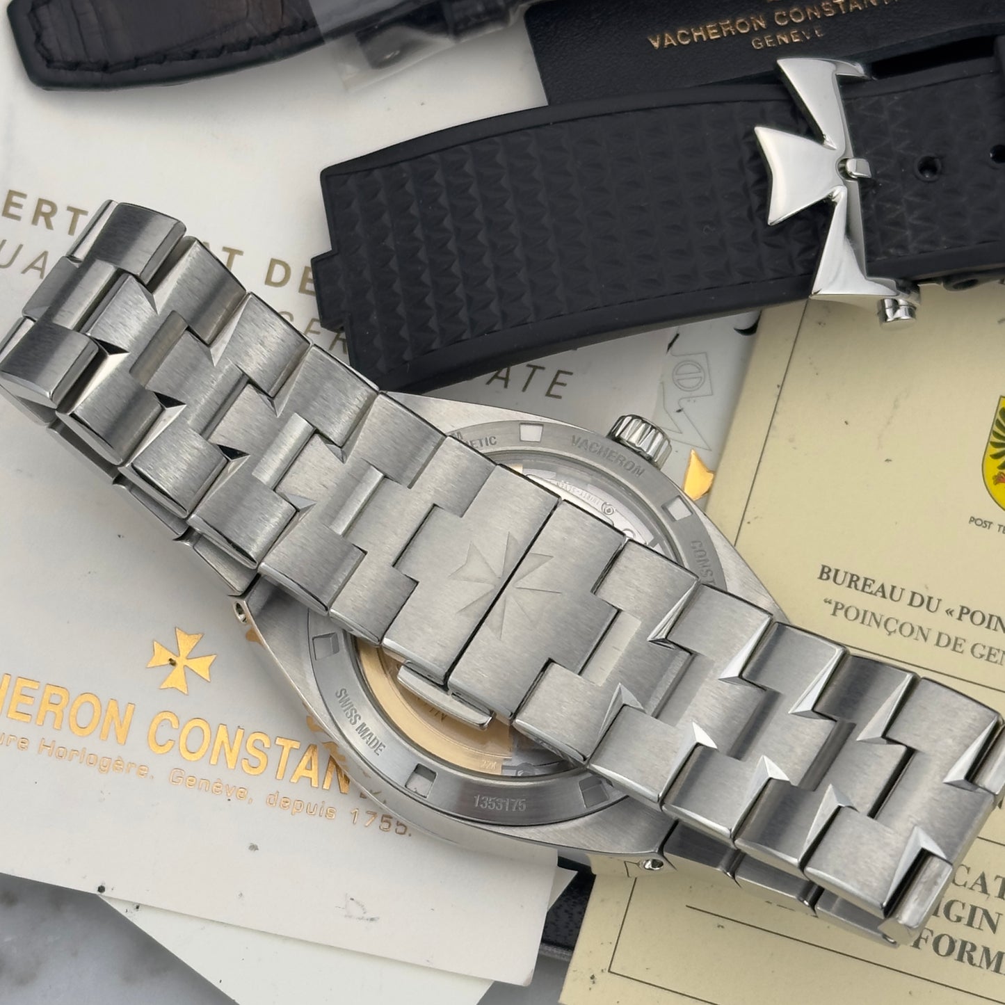 2017 Vacheron Constantin Overseas | 4500V/110A-B126 | Full Set (no box)