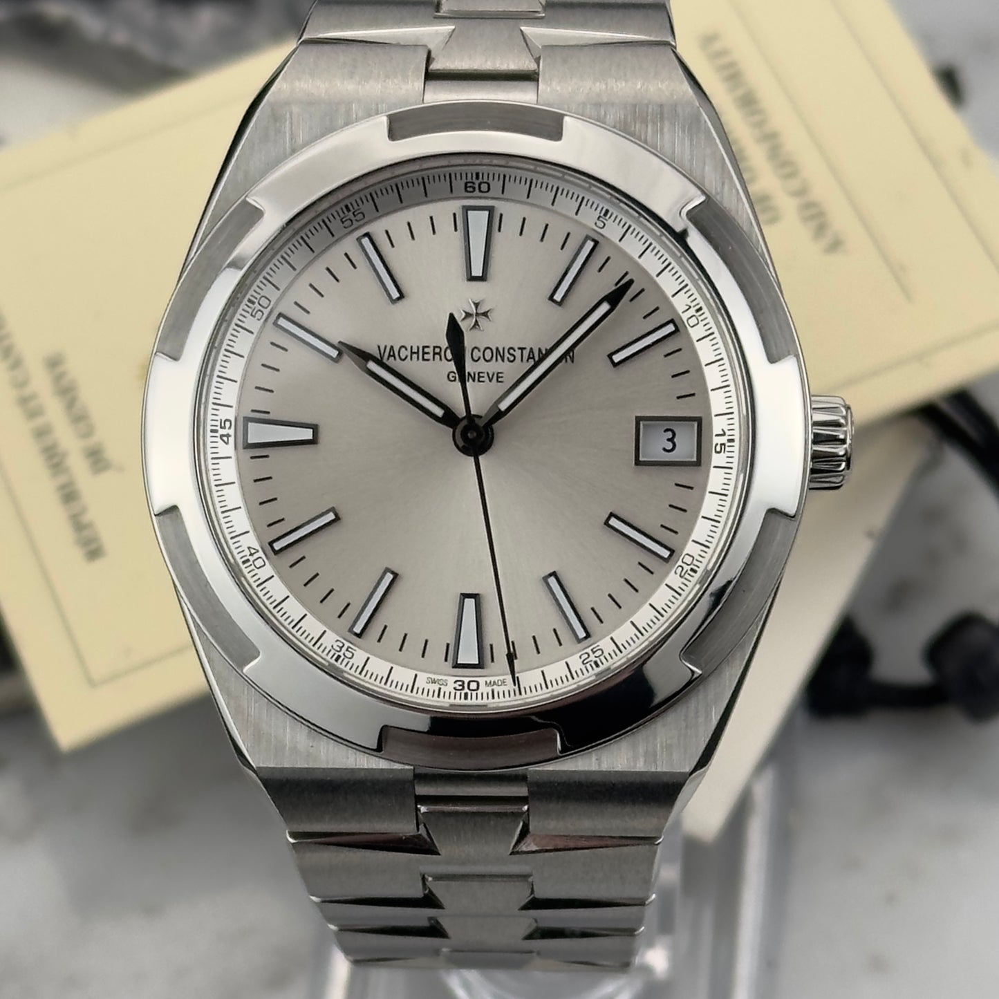 2017 Vacheron Constantin Overseas | 4500V/110A-B126 | Full Set (no box)