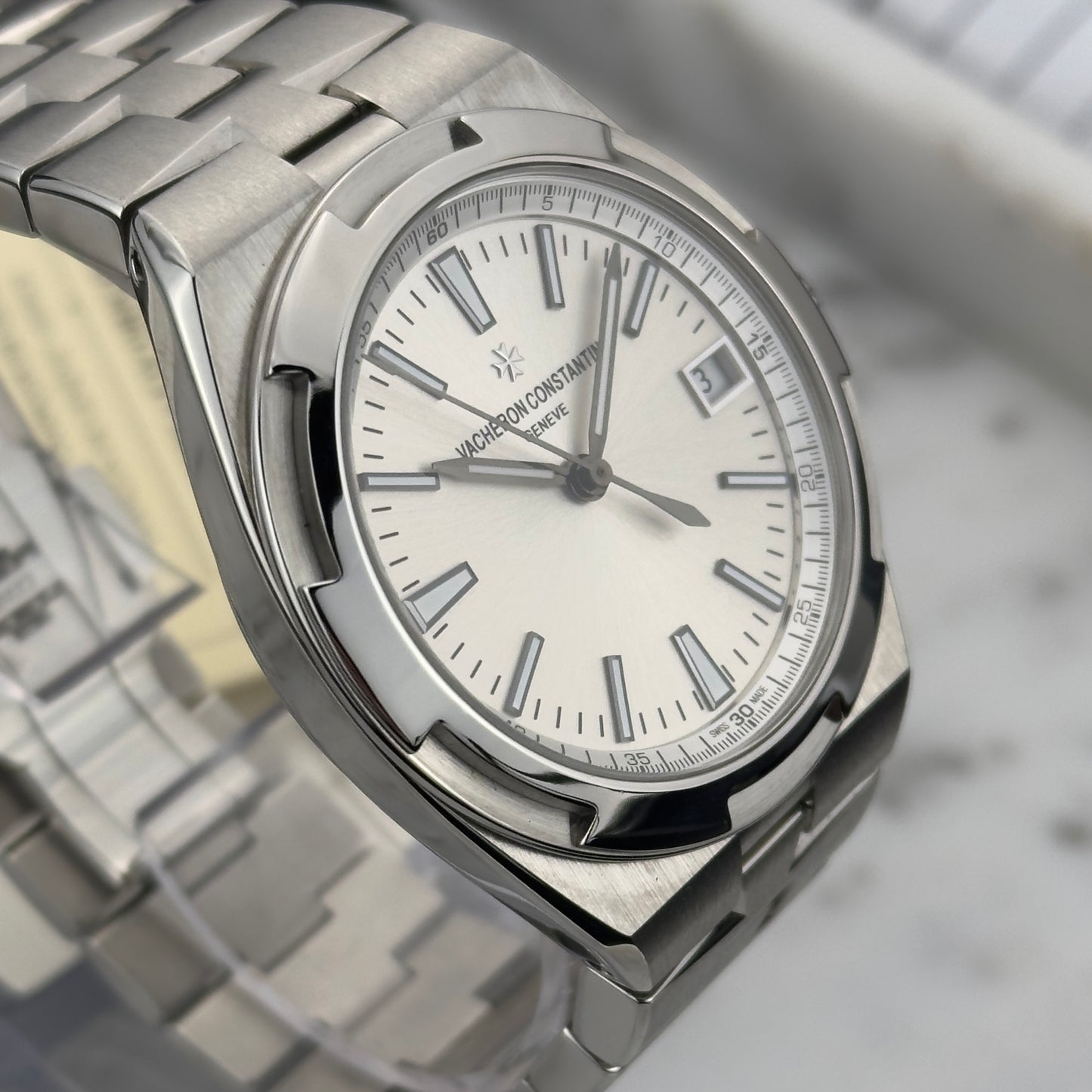 2017 Vacheron Constantin Overseas | 4500V/110A-B126 | Full Set (no box)