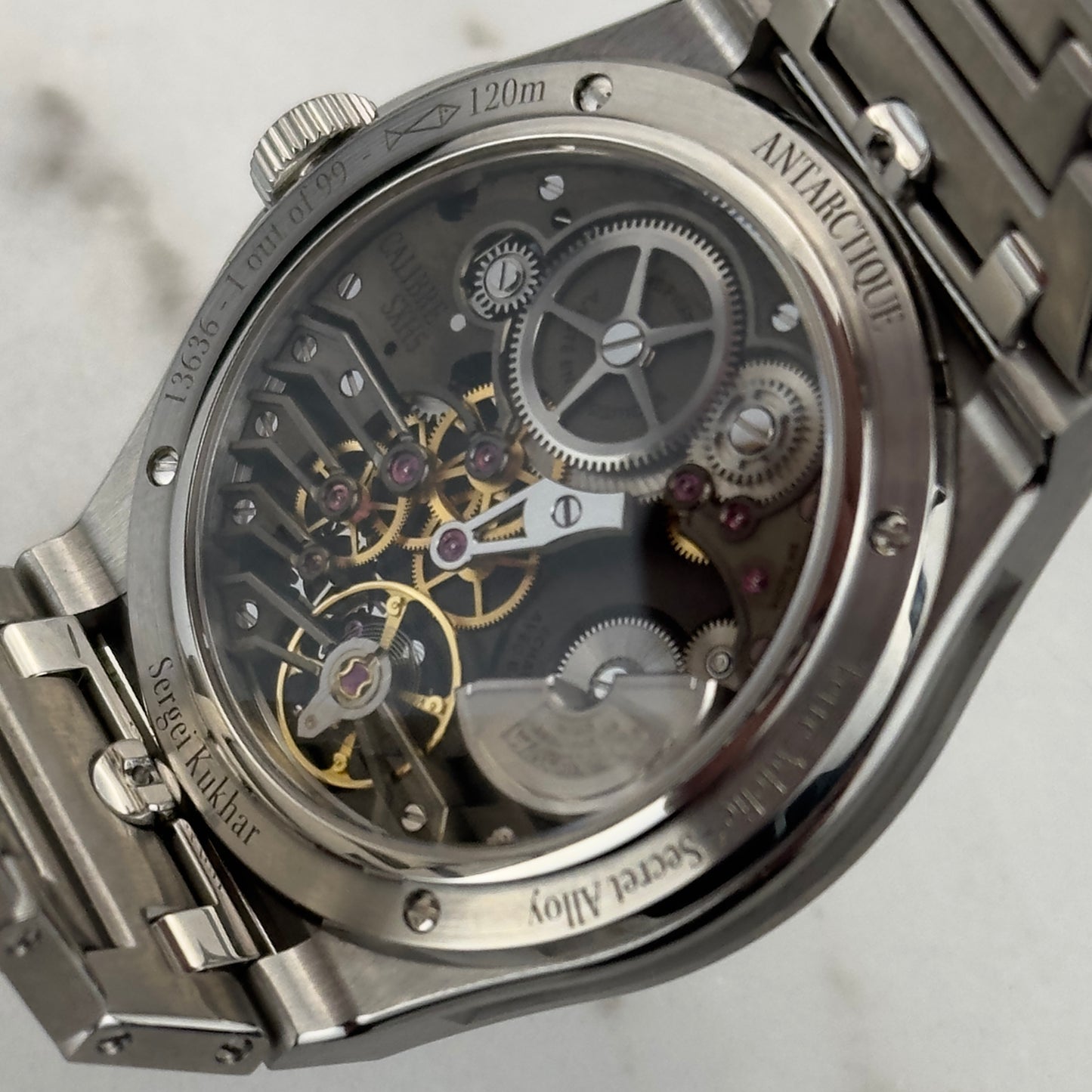 Czapek Antarctique Terre Adélie Secret Alloy | One of 99