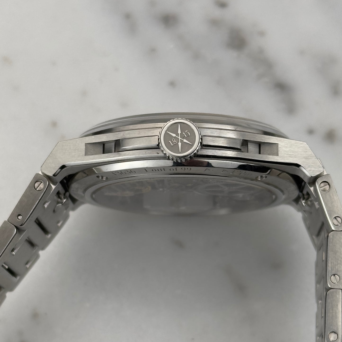 Czapek Antarctique Terre Adélie Secret Alloy | One of 99