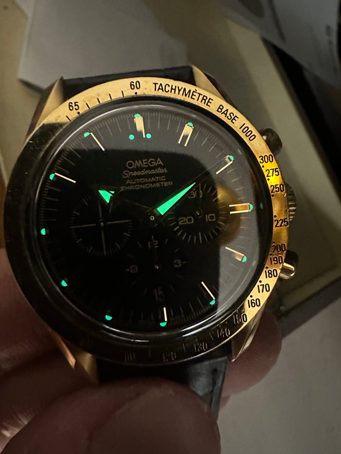 Omega Speedmaster Broad Arrow Rose Gold | 3653.80.33 | Box and manual