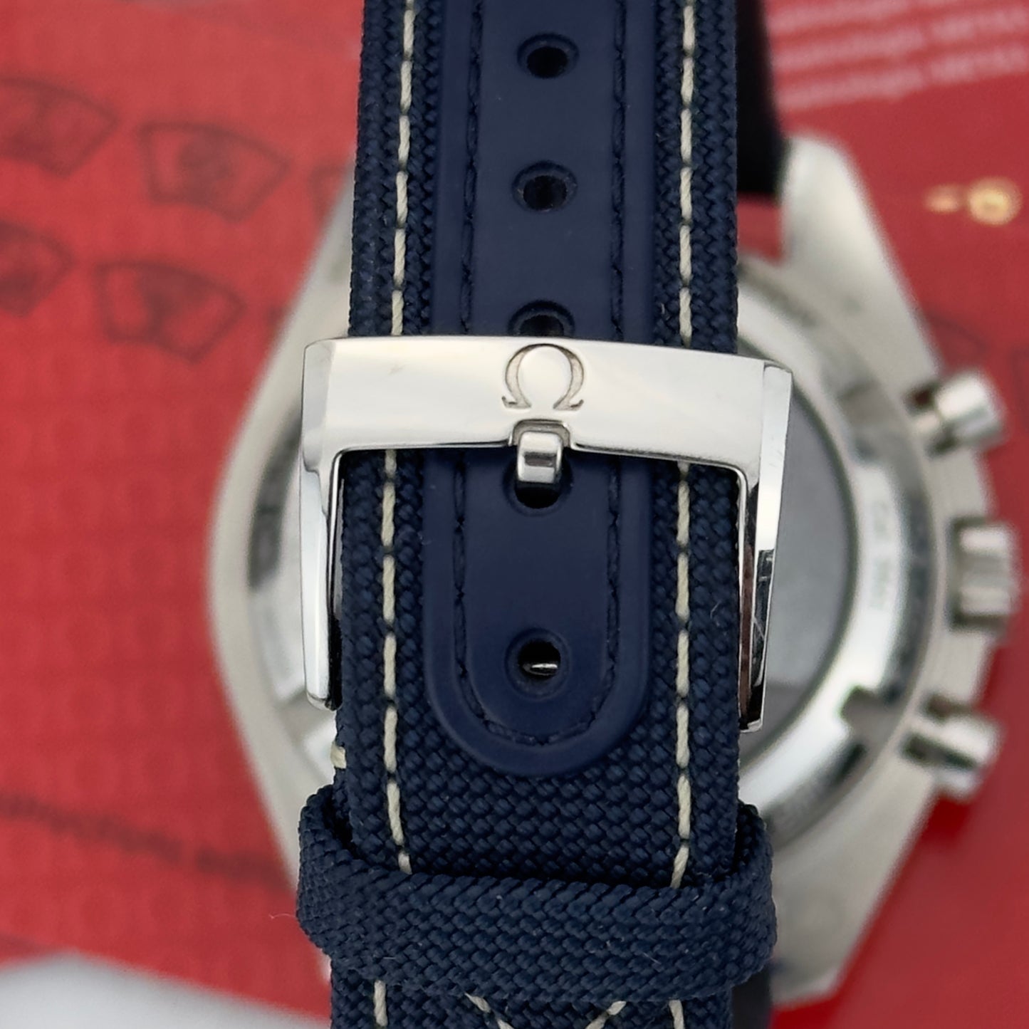 2021 Omega Speedmaster "Silver Snoopy Award" 50th Anniversary | 310.32.42.50.02.001 | Full Set