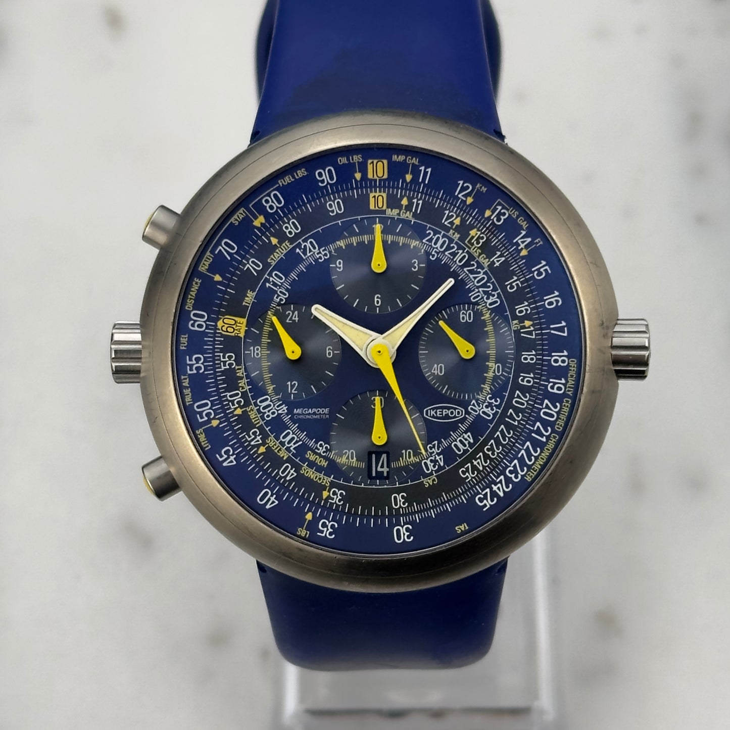 Ikepod Megapode Chronometer 46 Titanium | MG02