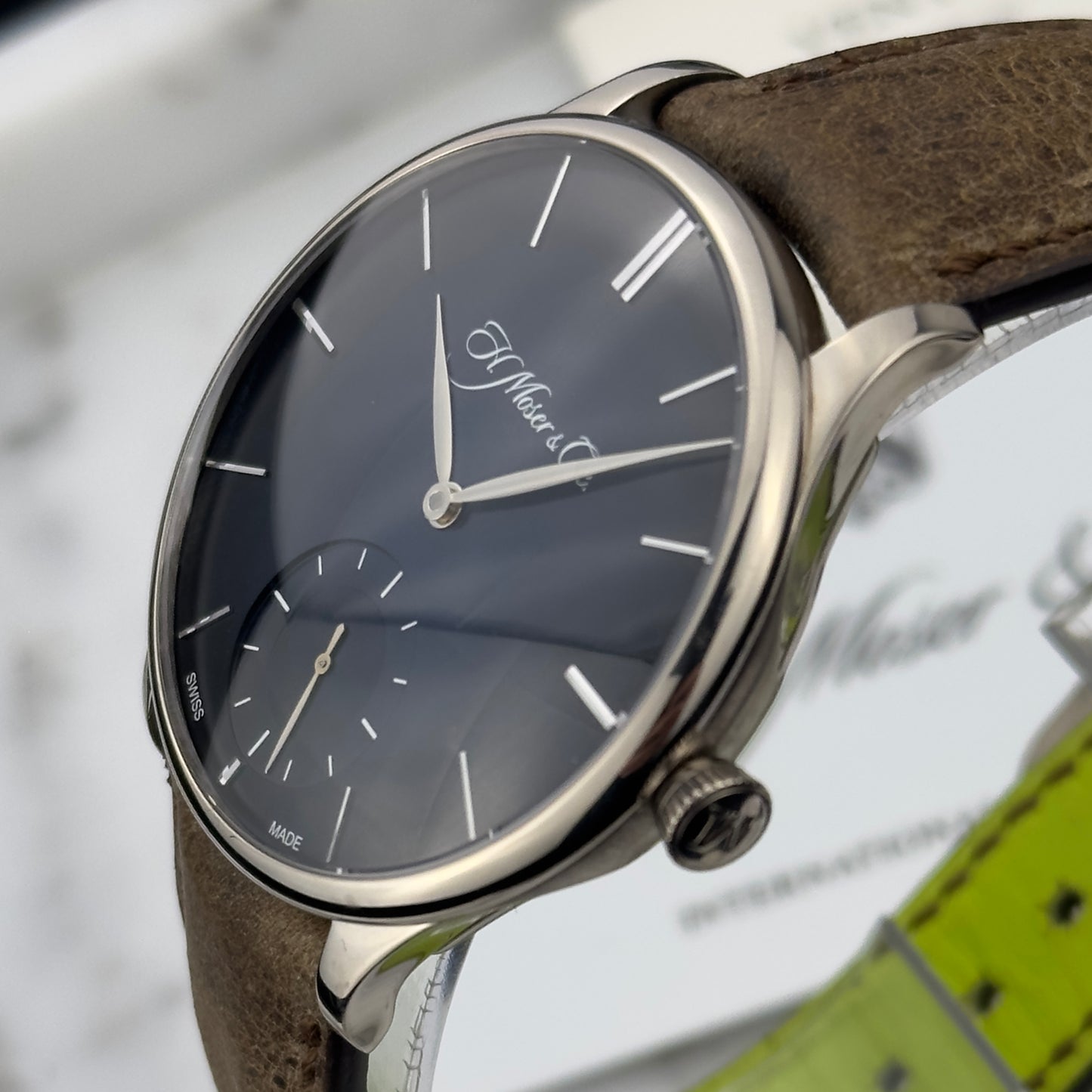2017 H. Moser & Cie Venturer Small Seconds White Gold | 2327-0202 | Full Set