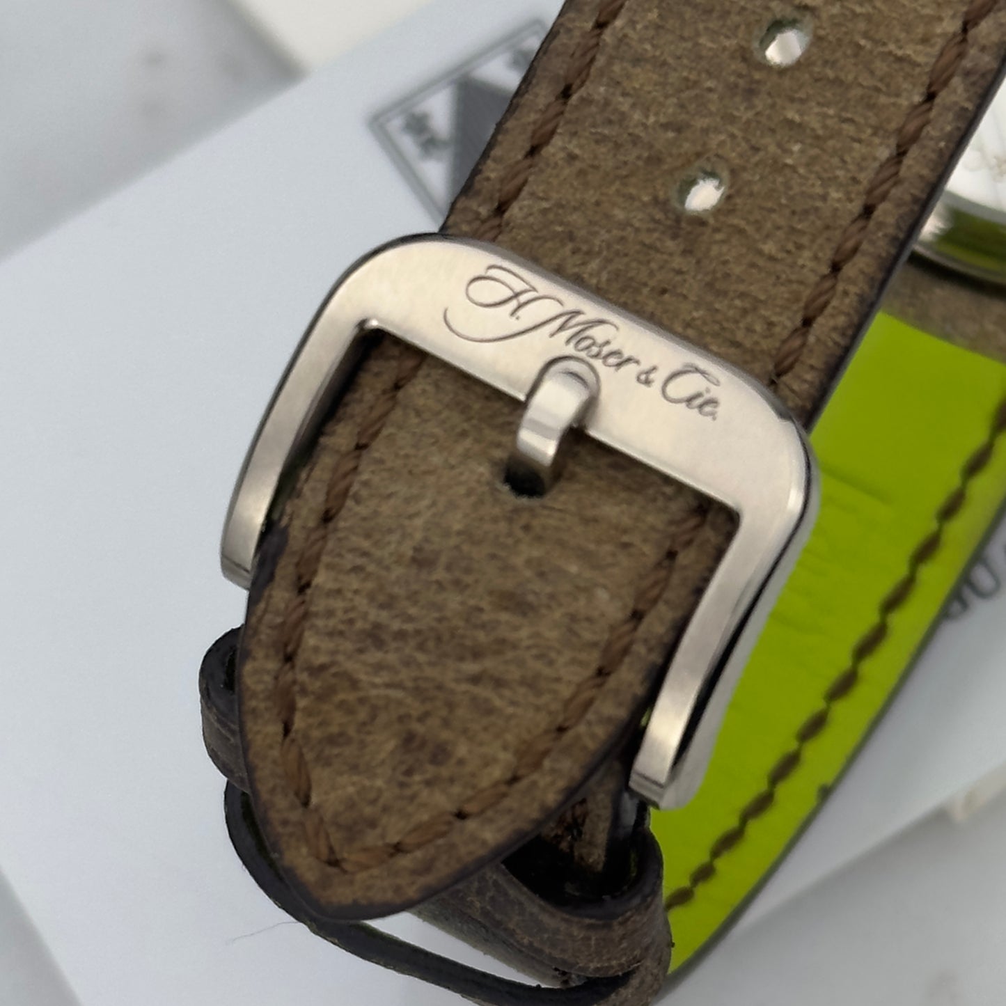 2017 H. Moser & Cie Venturer Small Seconds White Gold | 2327-0202 | Full Set