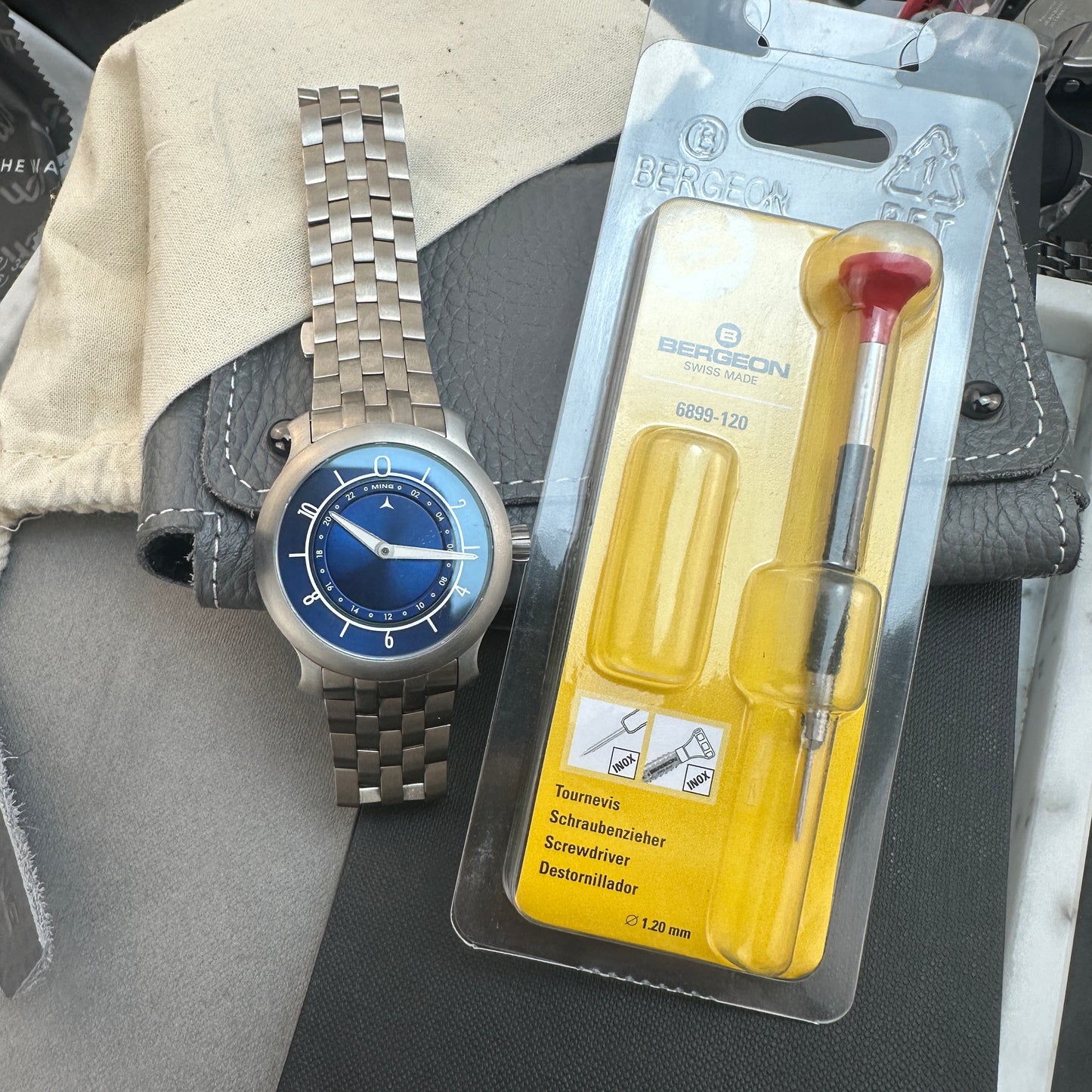 Ming 17.03 | Box + Accessories