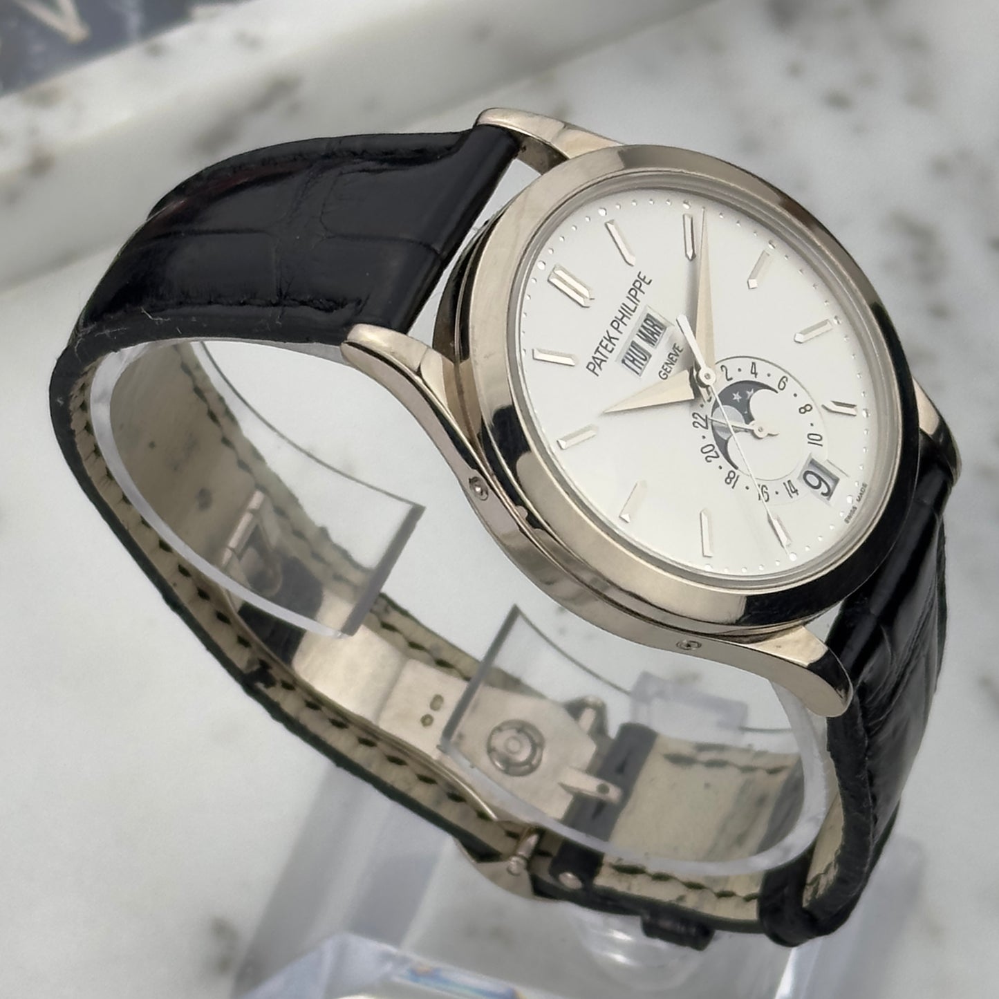 Patek Philippe Annual Calendar | 5396G-011
