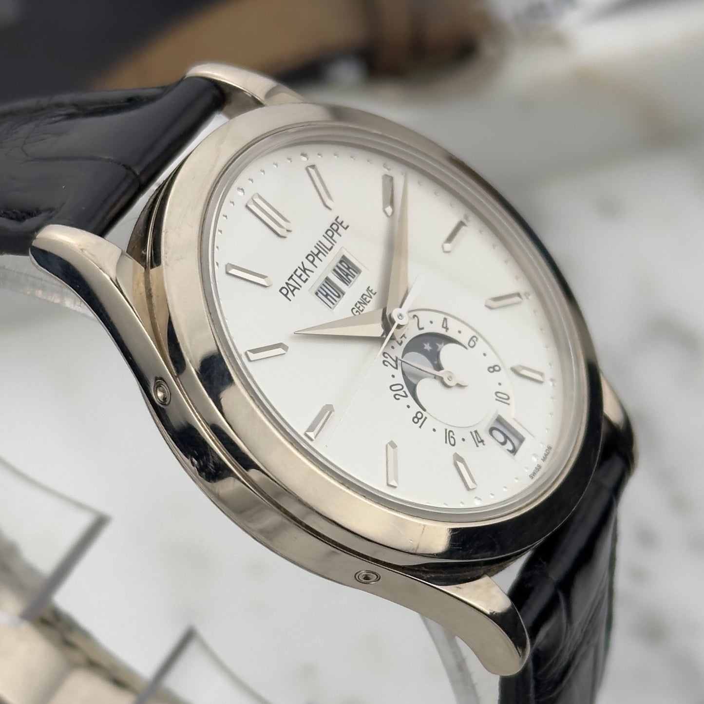 Patek Philippe Annual Calendar | 5396G-011