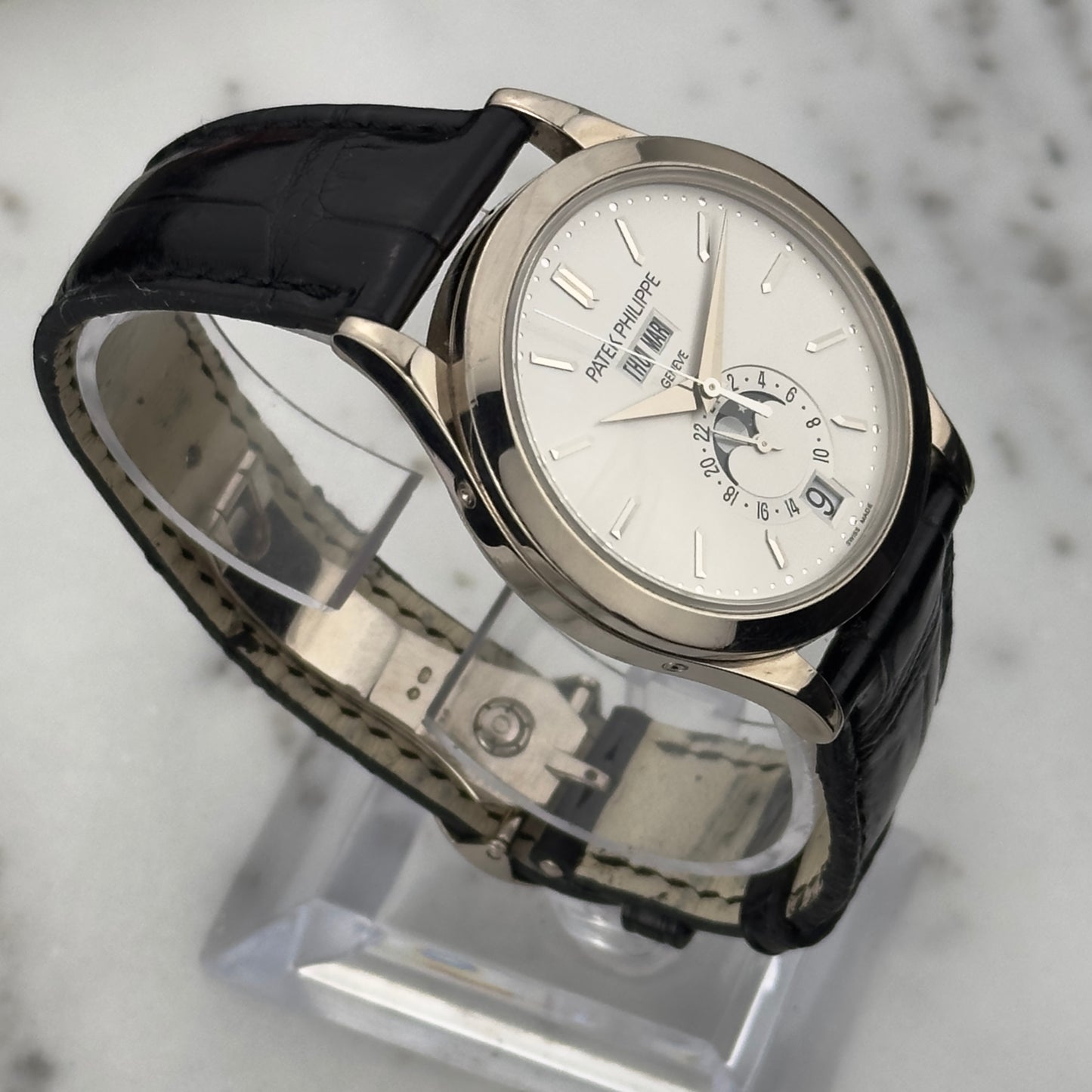 Patek Philippe Annual Calendar | 5396G-011