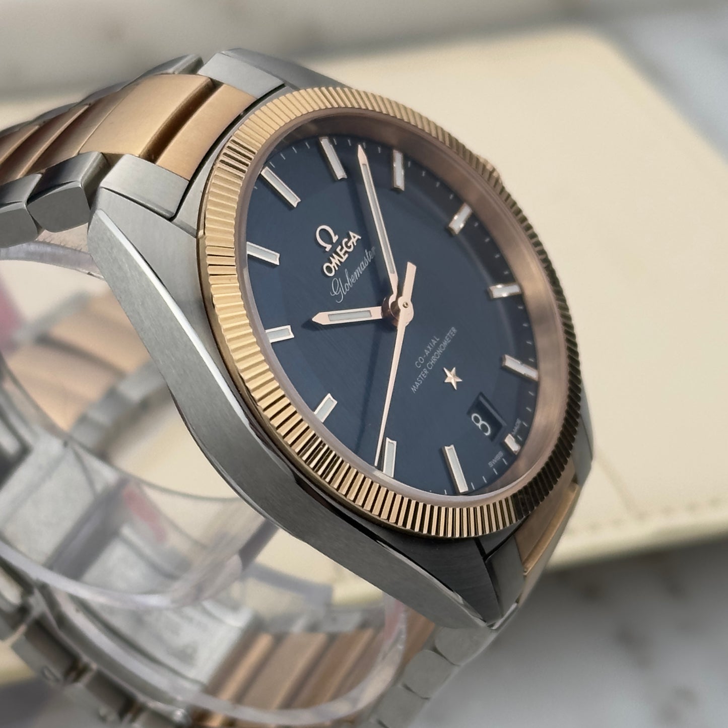 Omega Constellation Globemaster | 130.20.39.21.03.001 | Full Set
